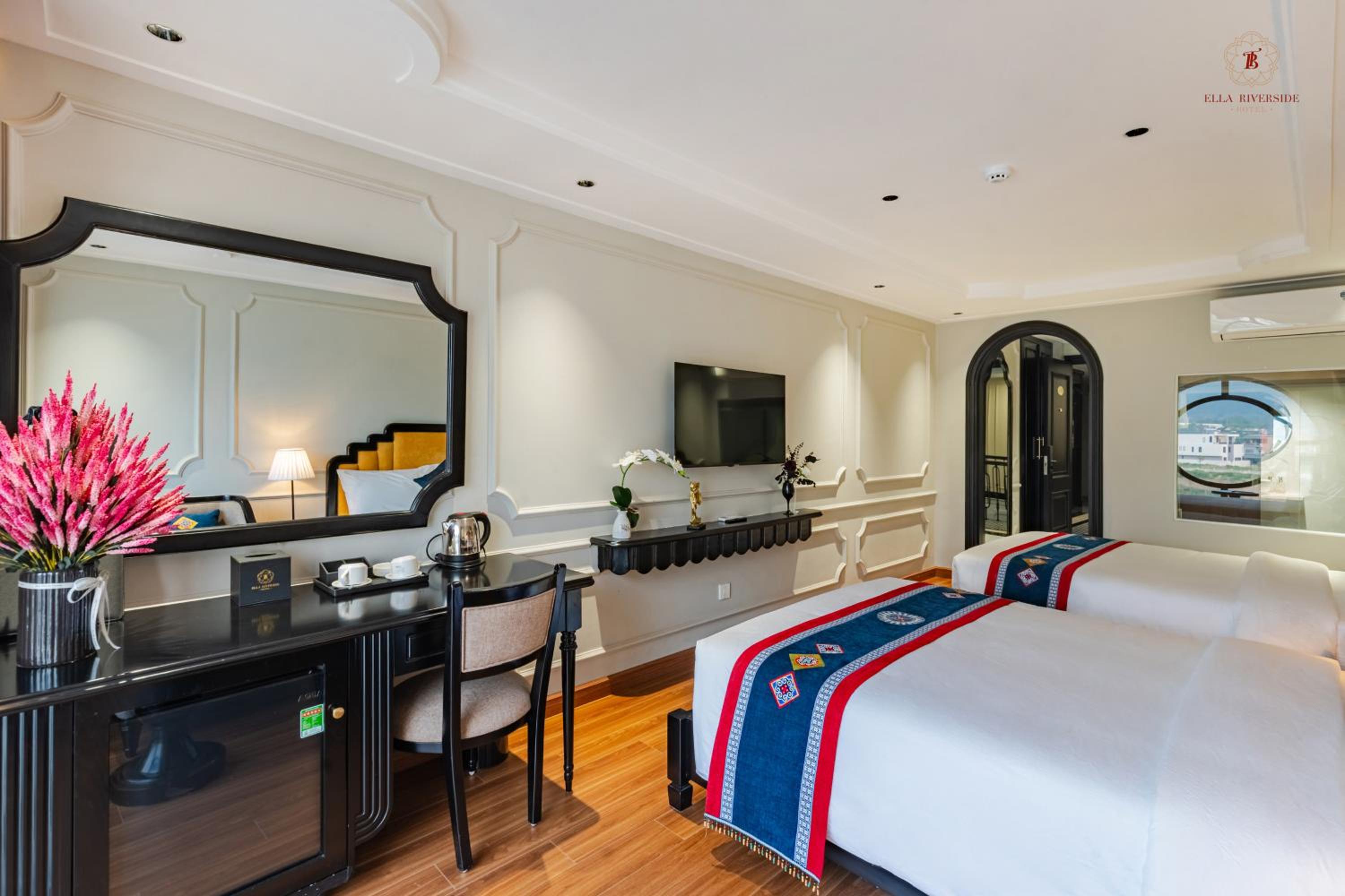 Deluxe Twin Room photo 3