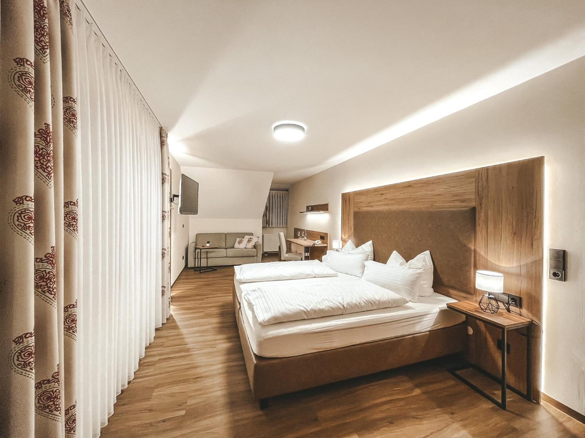 Double Room with Mountain View