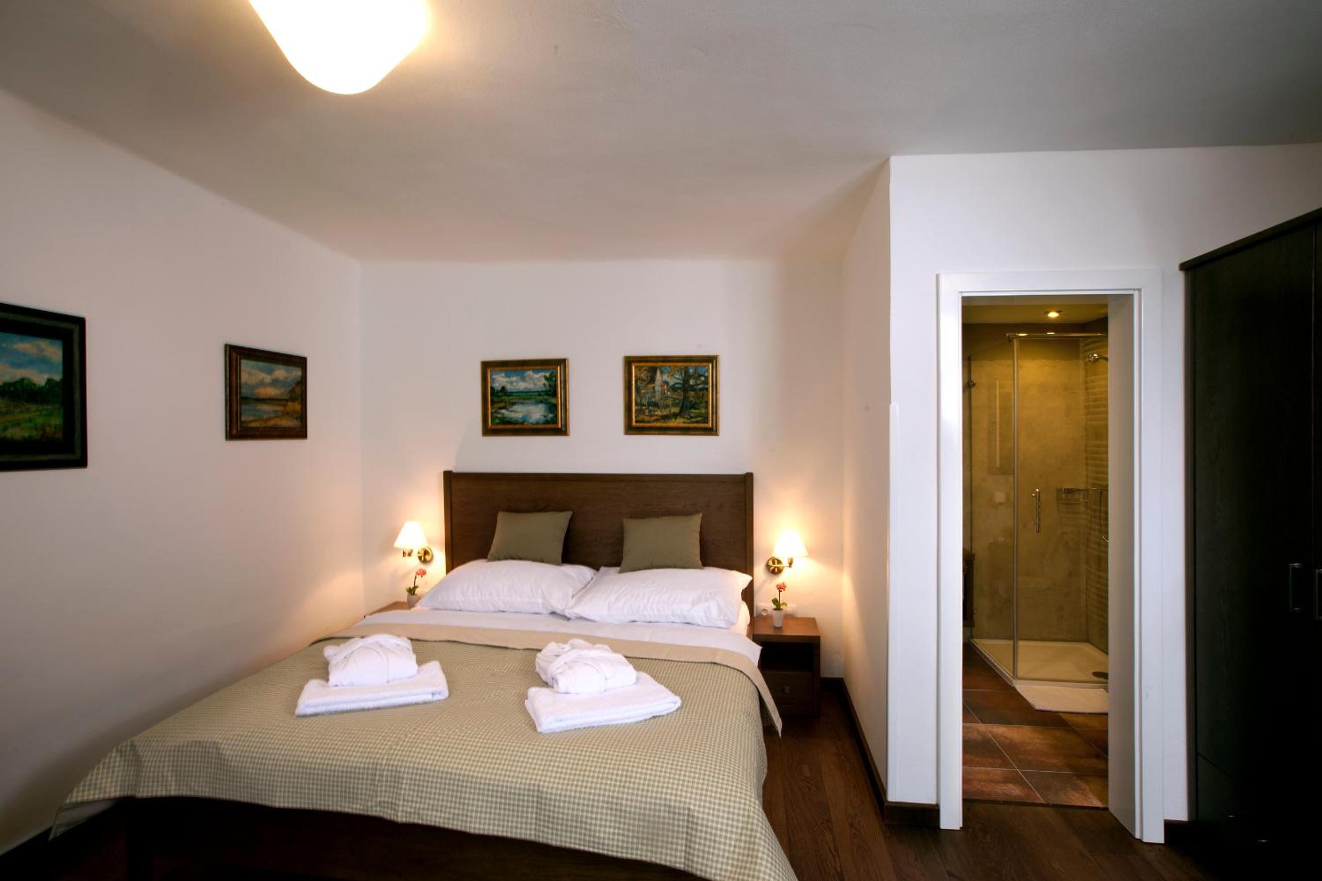 Double Room photo 3