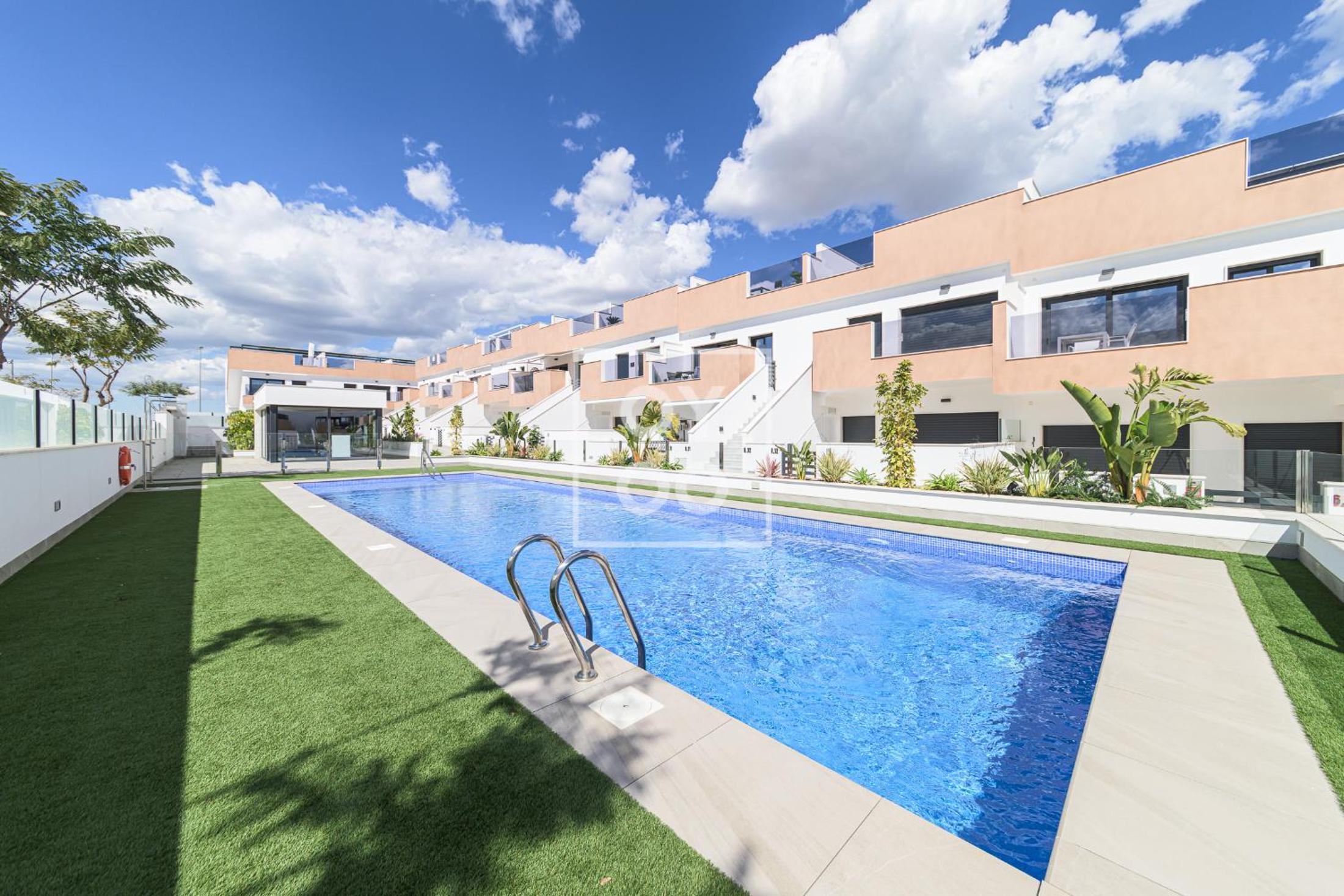 Two-Bedroom Deluxe Apartment with Garden View