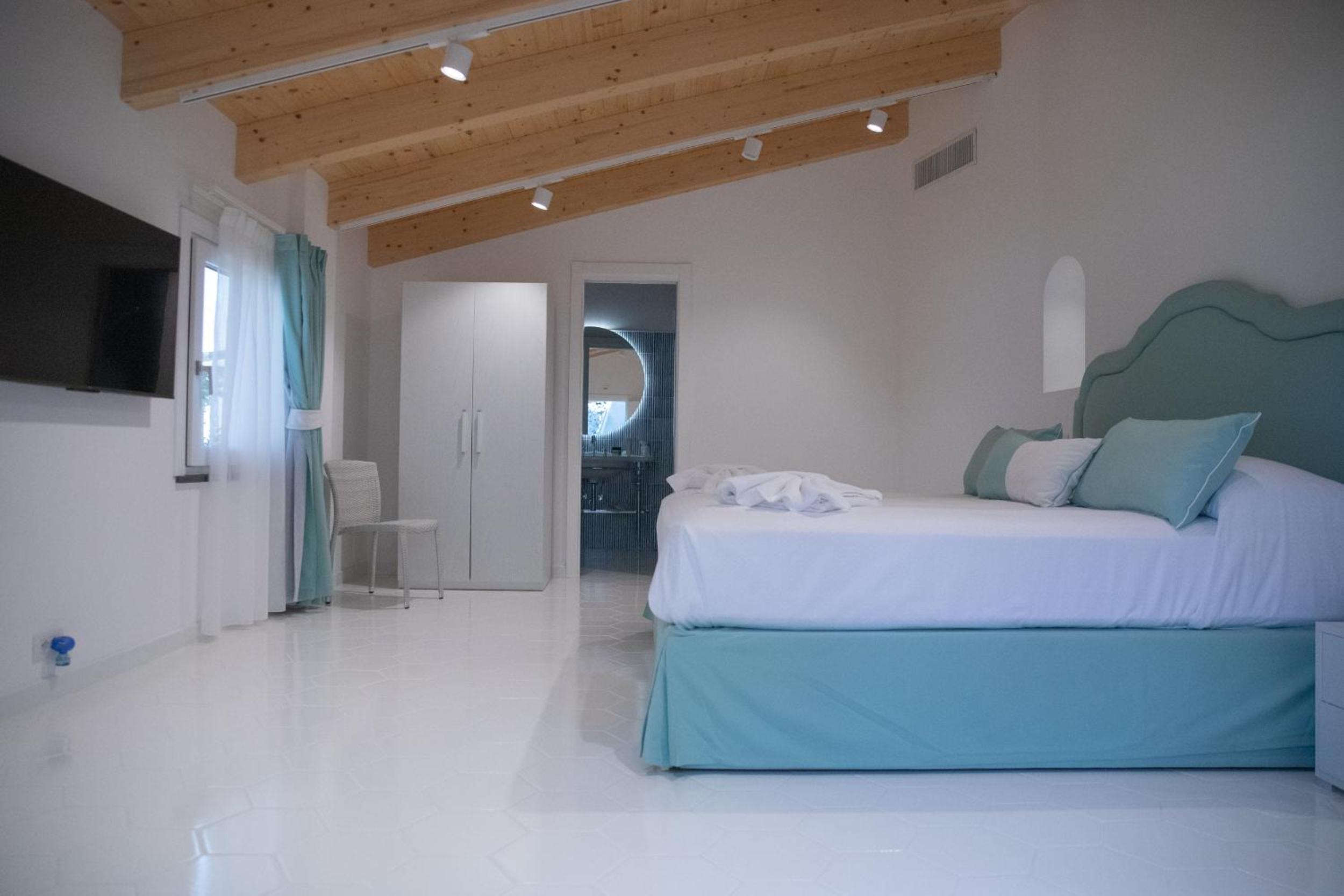 Luxury Quadruple Room