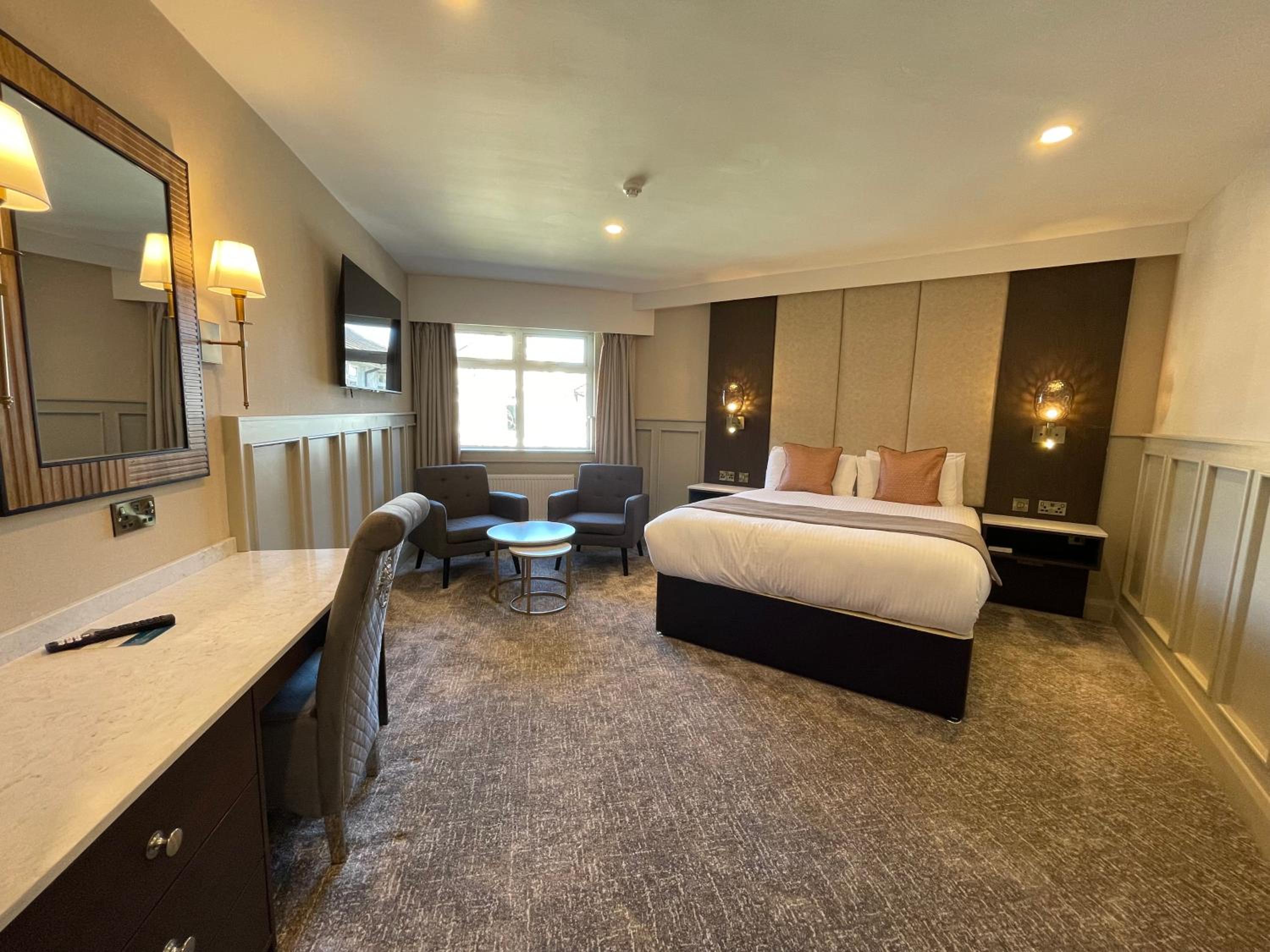 Superior King Room