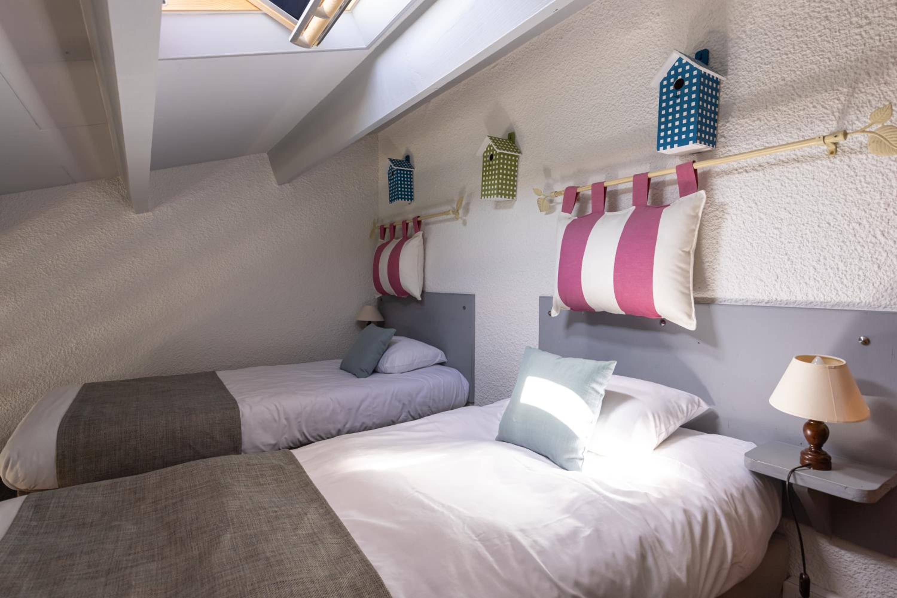 Quadruple Room with Kitchenette - Photo 4
