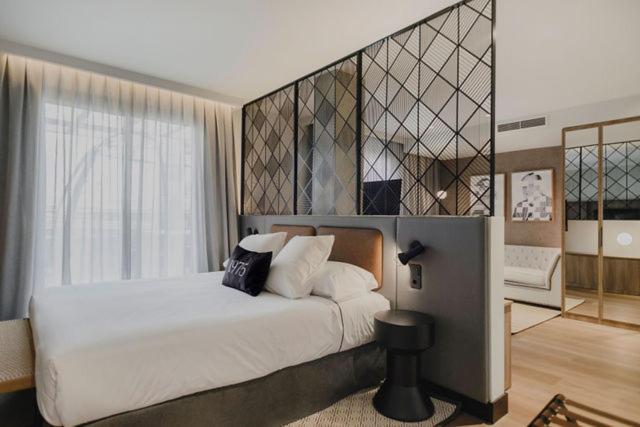 Suite with City View