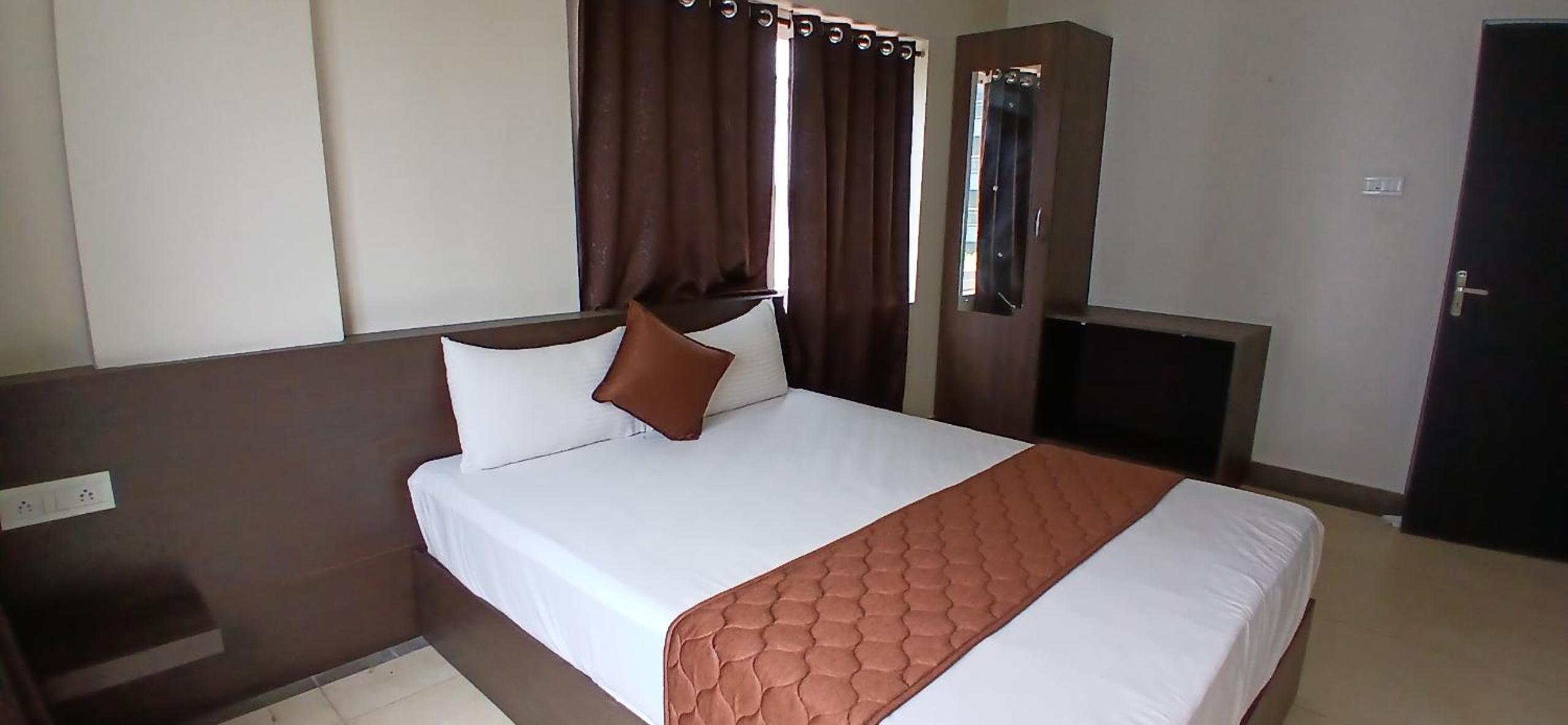 Two-Bedroom Standard Apartment - Photo 13