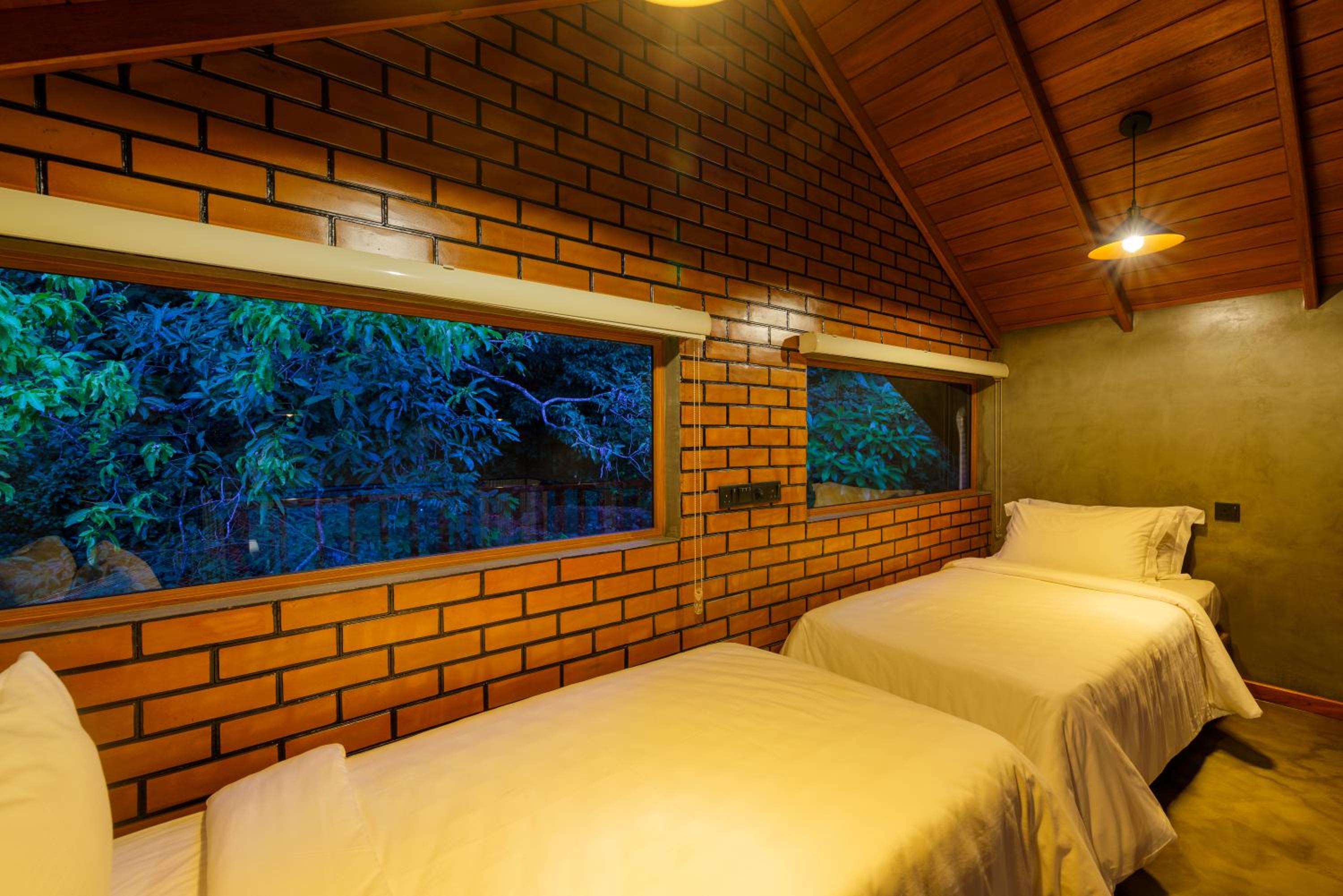 Luxury Quadruple Room (Family)
