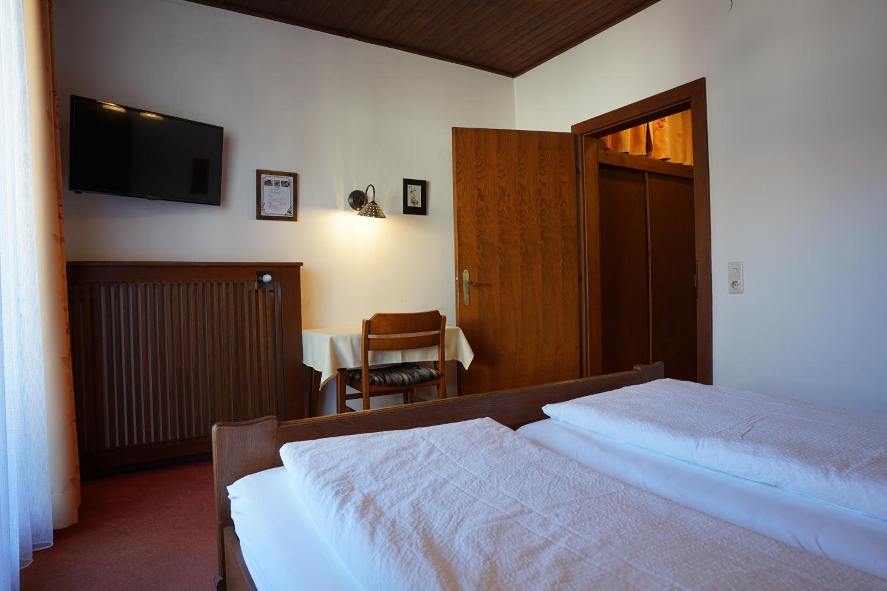 Standard Double Room photo 2