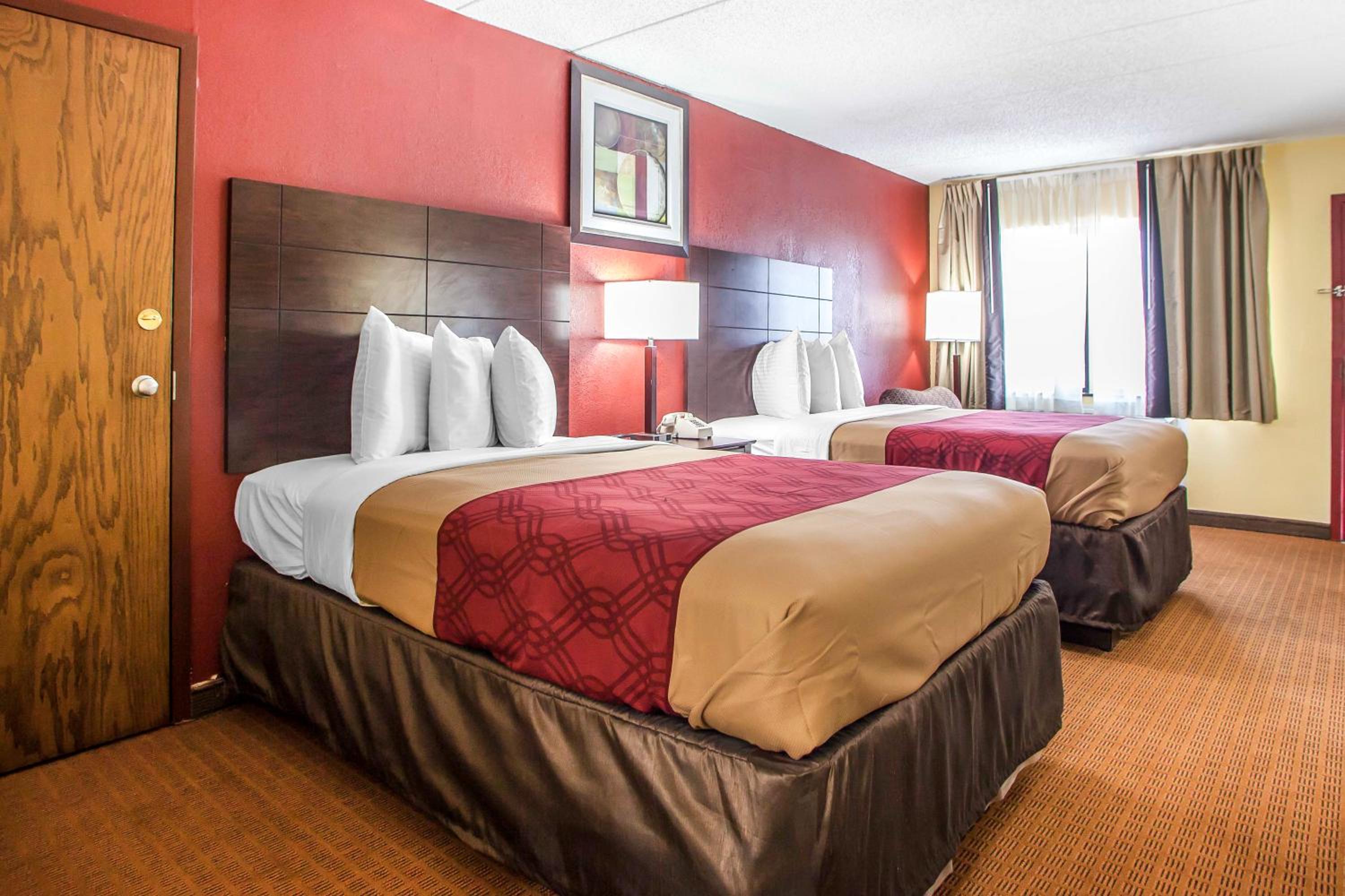 Double Room with Two Double Beds - Smoking - Photo 7