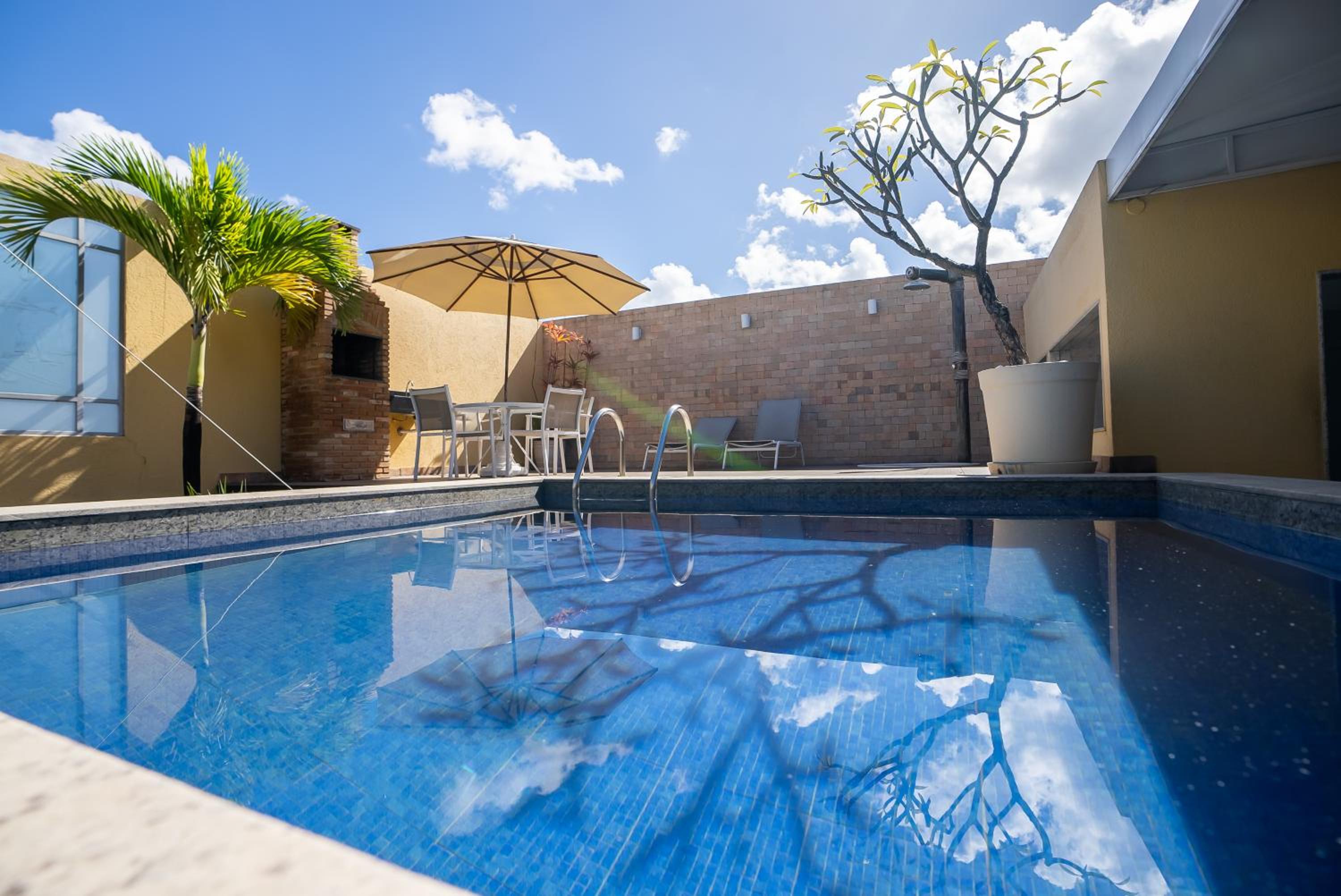 Suite with Private Pool - Photo 6