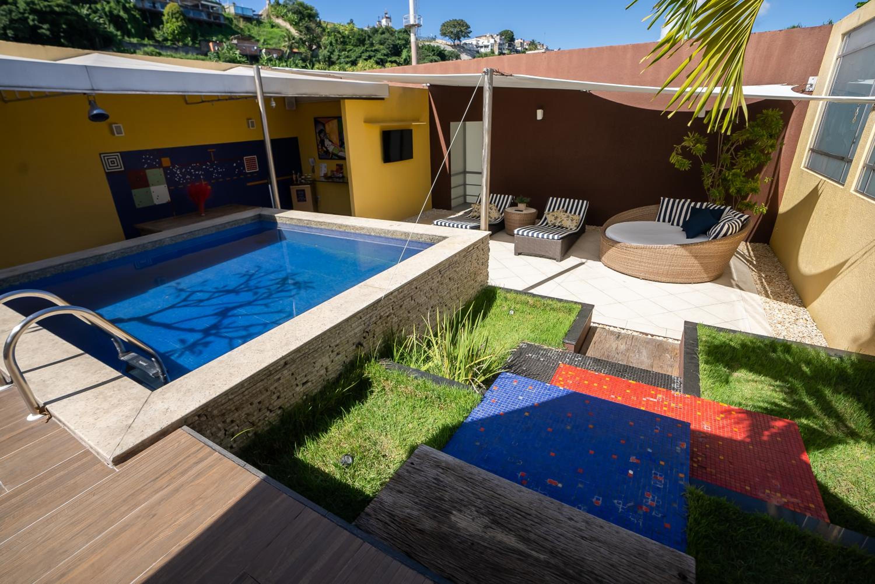 Suite with Private Pool - Photo 7