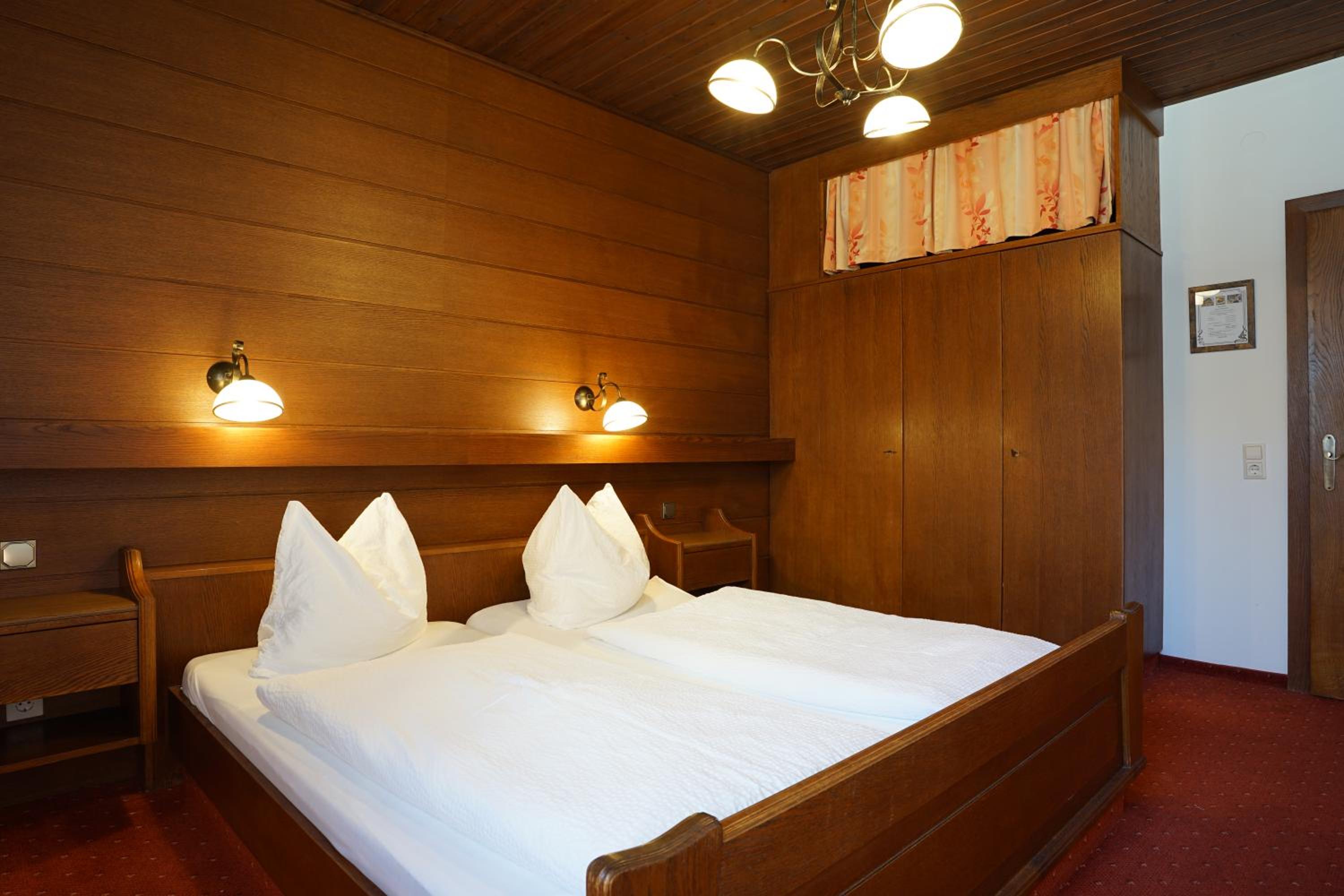 Standard Double Room photo 2