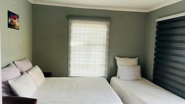 Large Double Room photo 3
