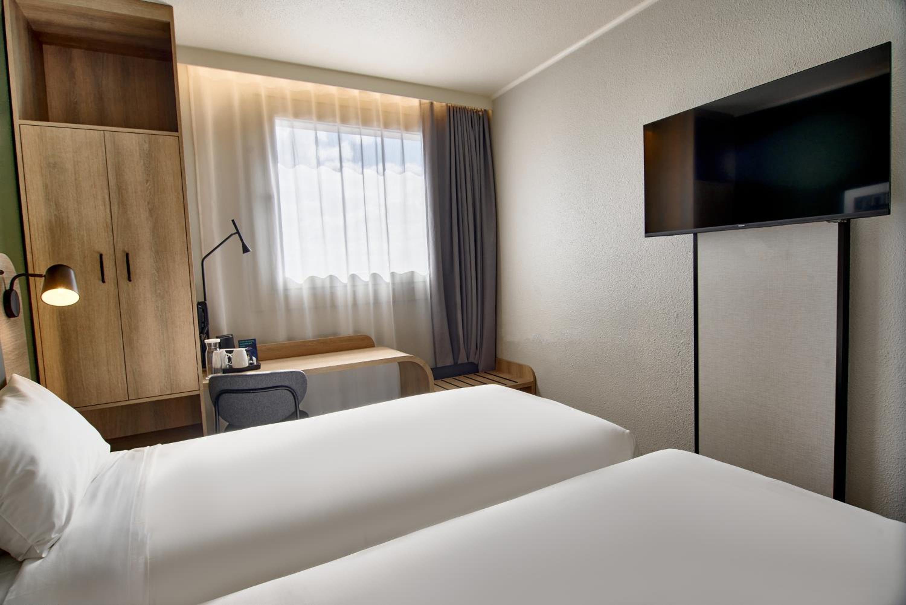 Standard Room - 2 Single Beds - Photo 7