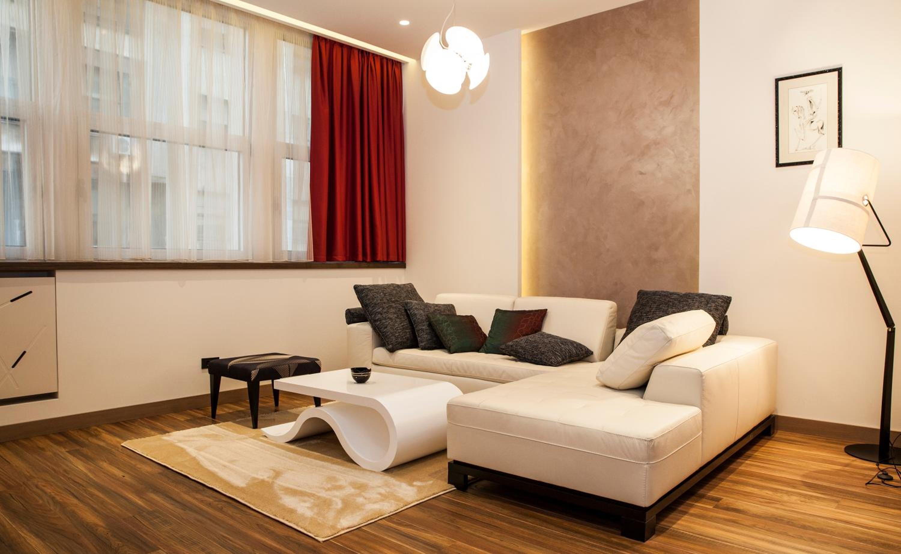 Suite with Hot Tub and Sauna - Free Parking - Photo 22