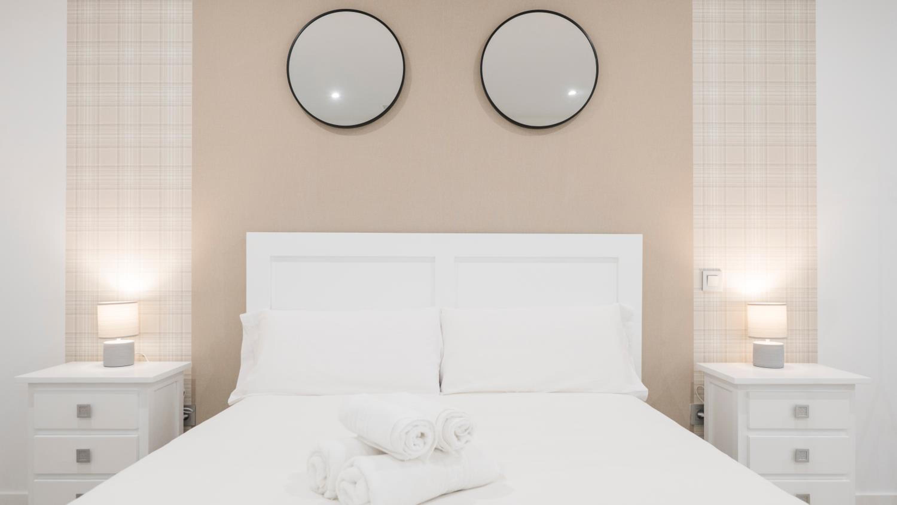 Superior One-Bedroom Apartment