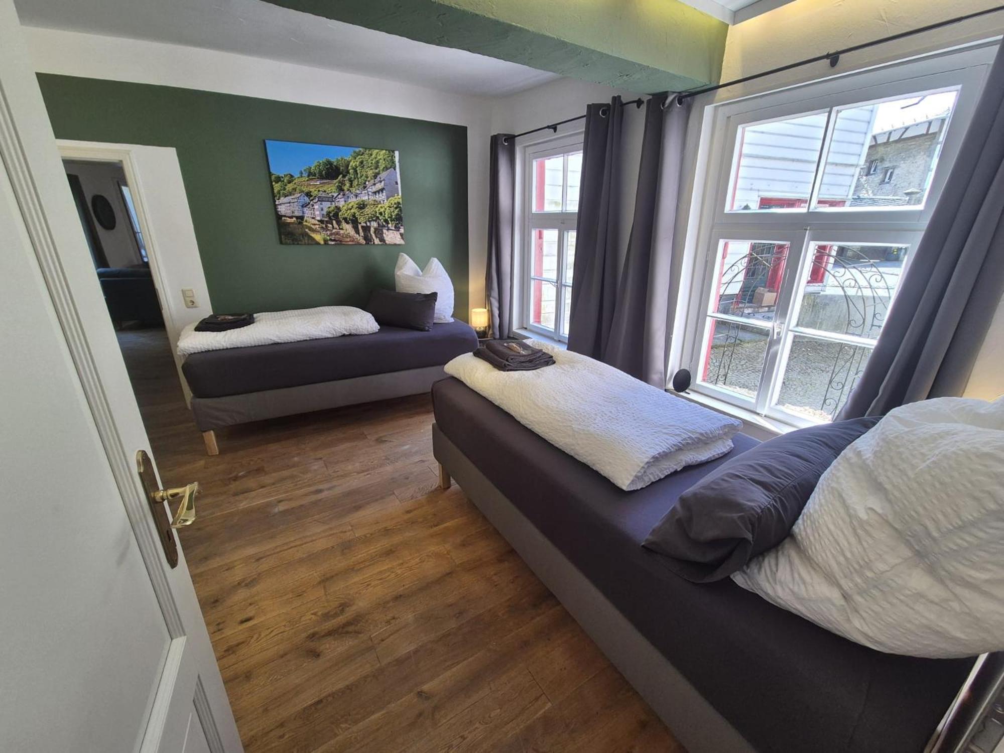 Two-Bedroom Apartment with River View photo 2