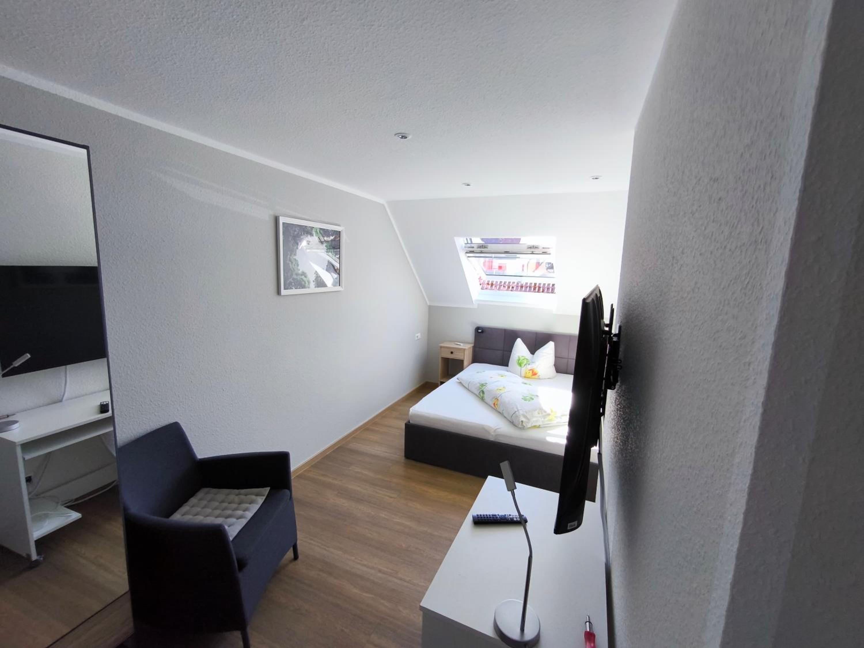 One-Bedroom Apartment with Balcony photo 1