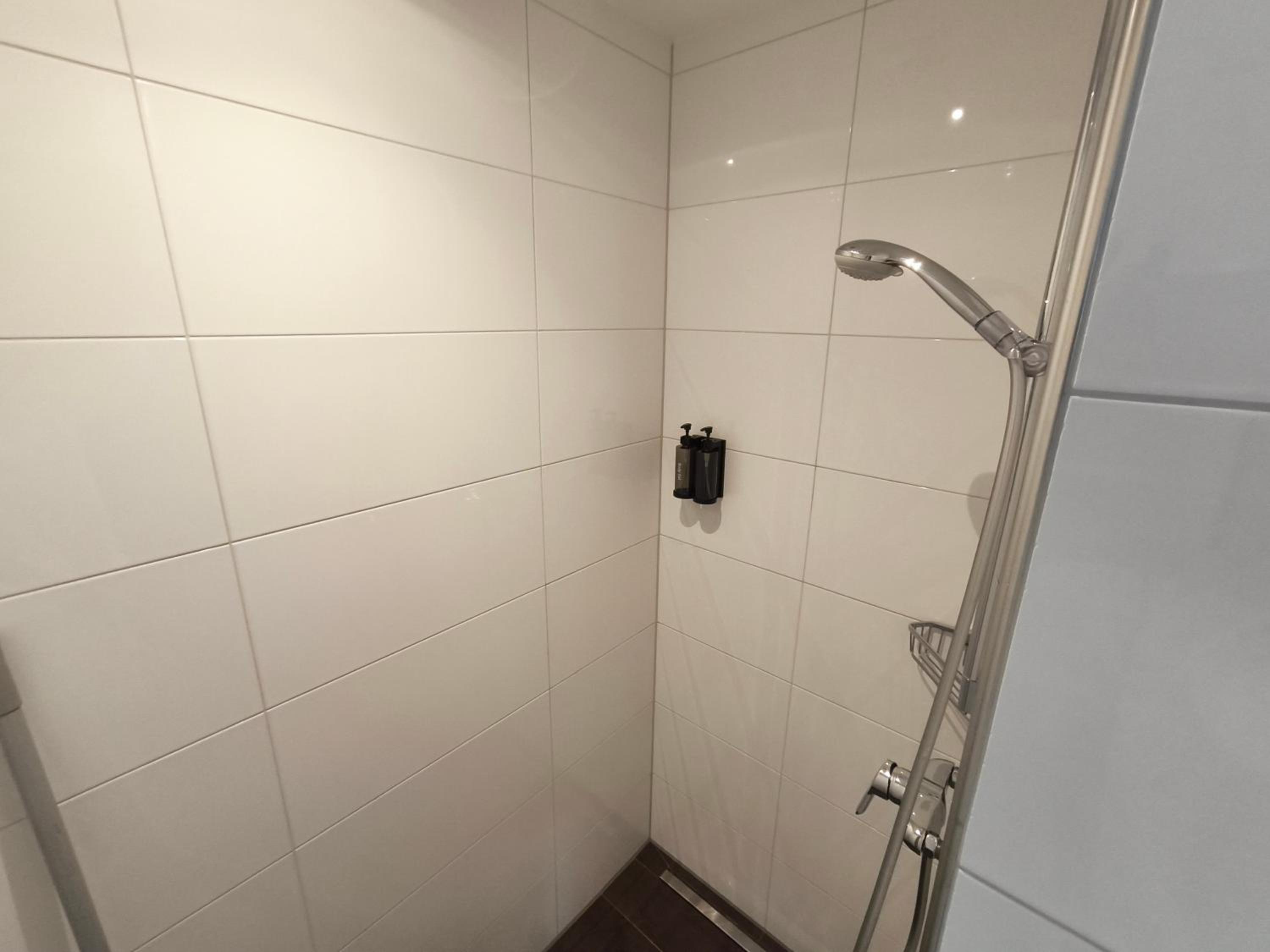 One-Bedroom Apartment with Balcony photo 3