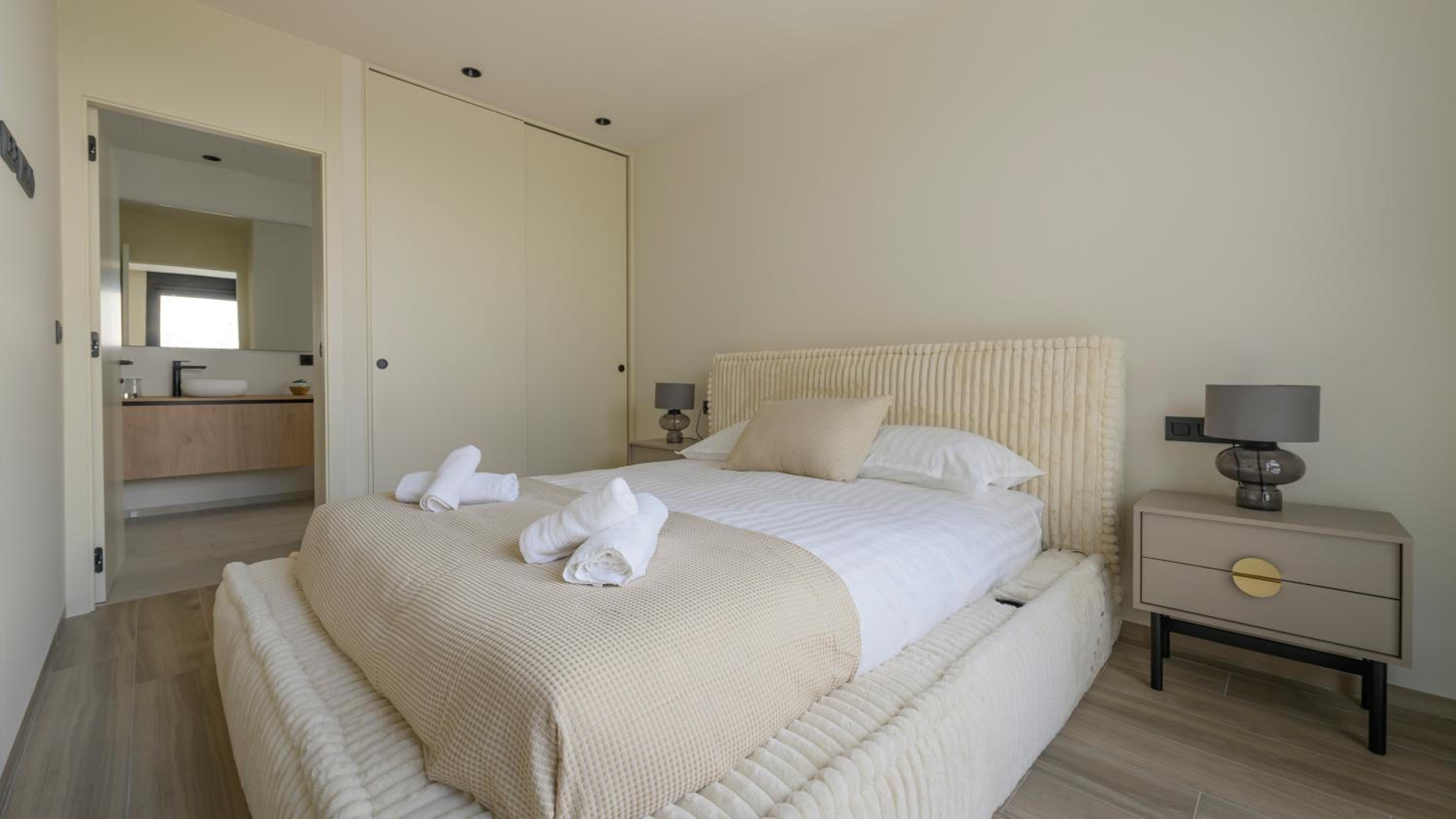 Three-Bedroom Apartment with Private Pool photo 3