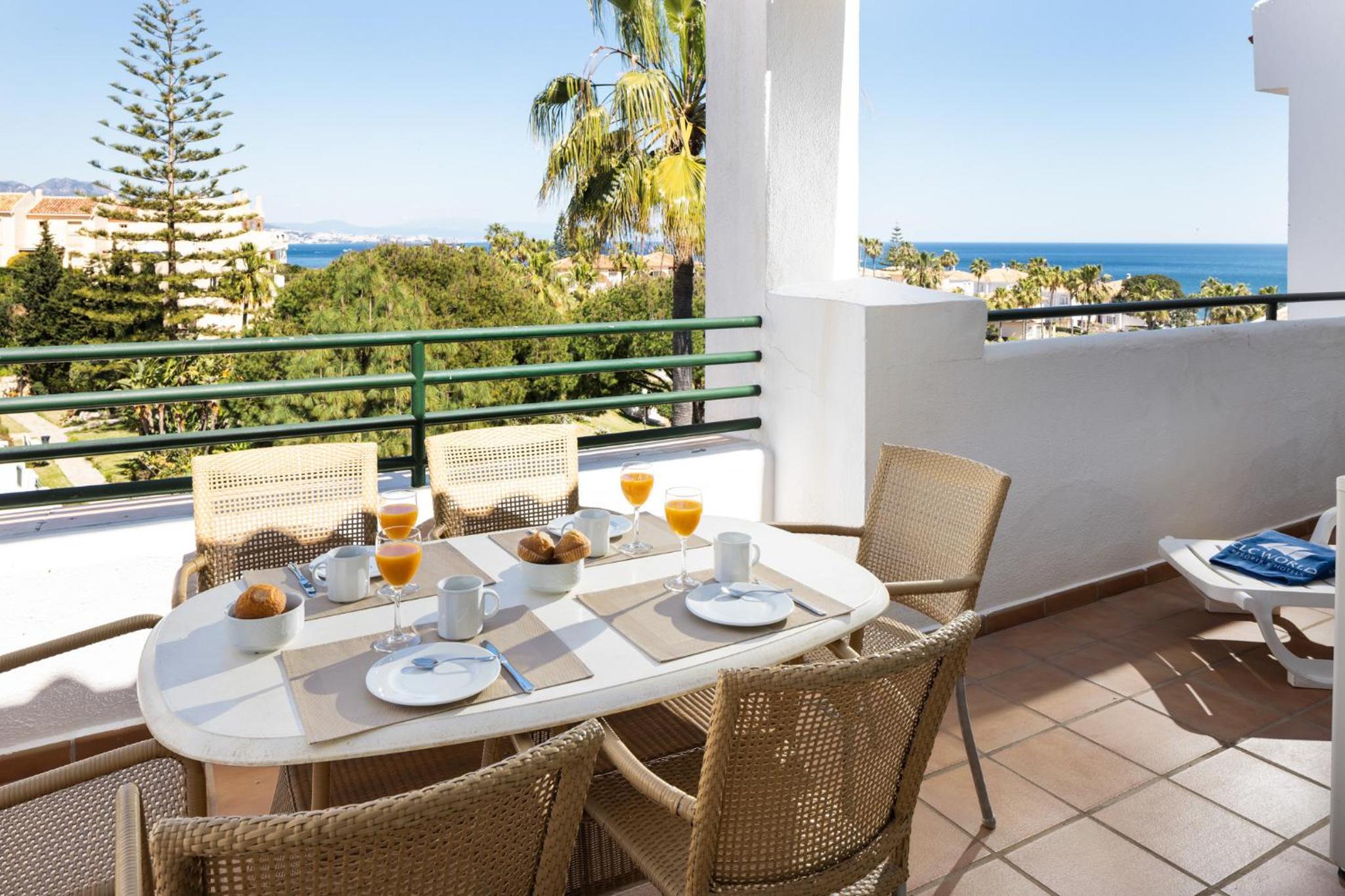 Two-Bedroom Apartment with Ocean View photo 2