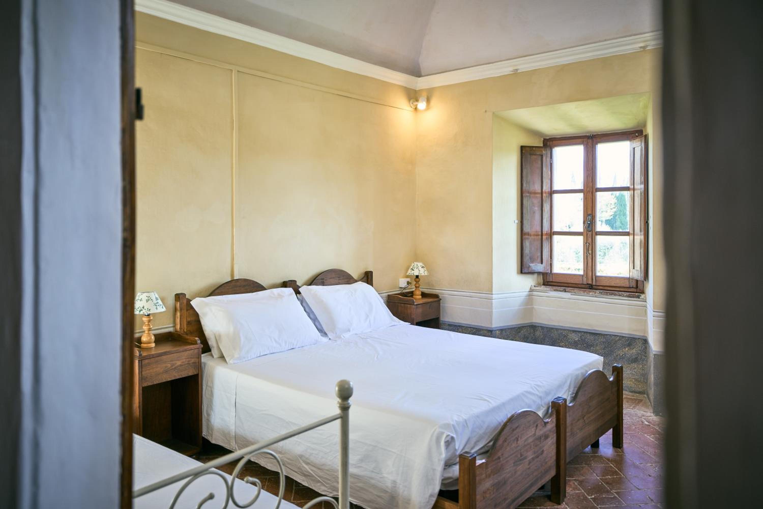 Triple Room - Photo 2