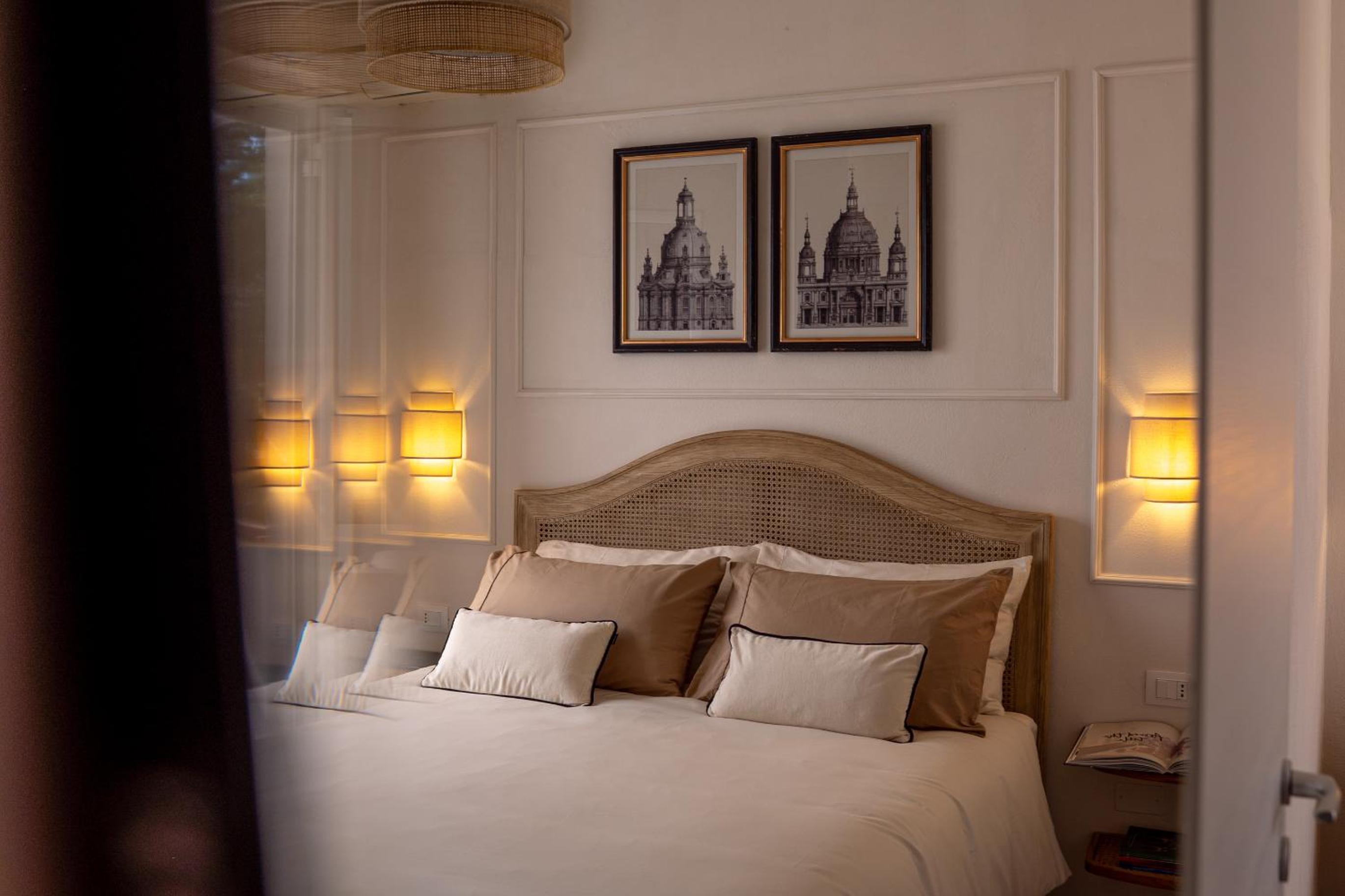 Deluxe Double Room with Balcony and Sea View photo 2