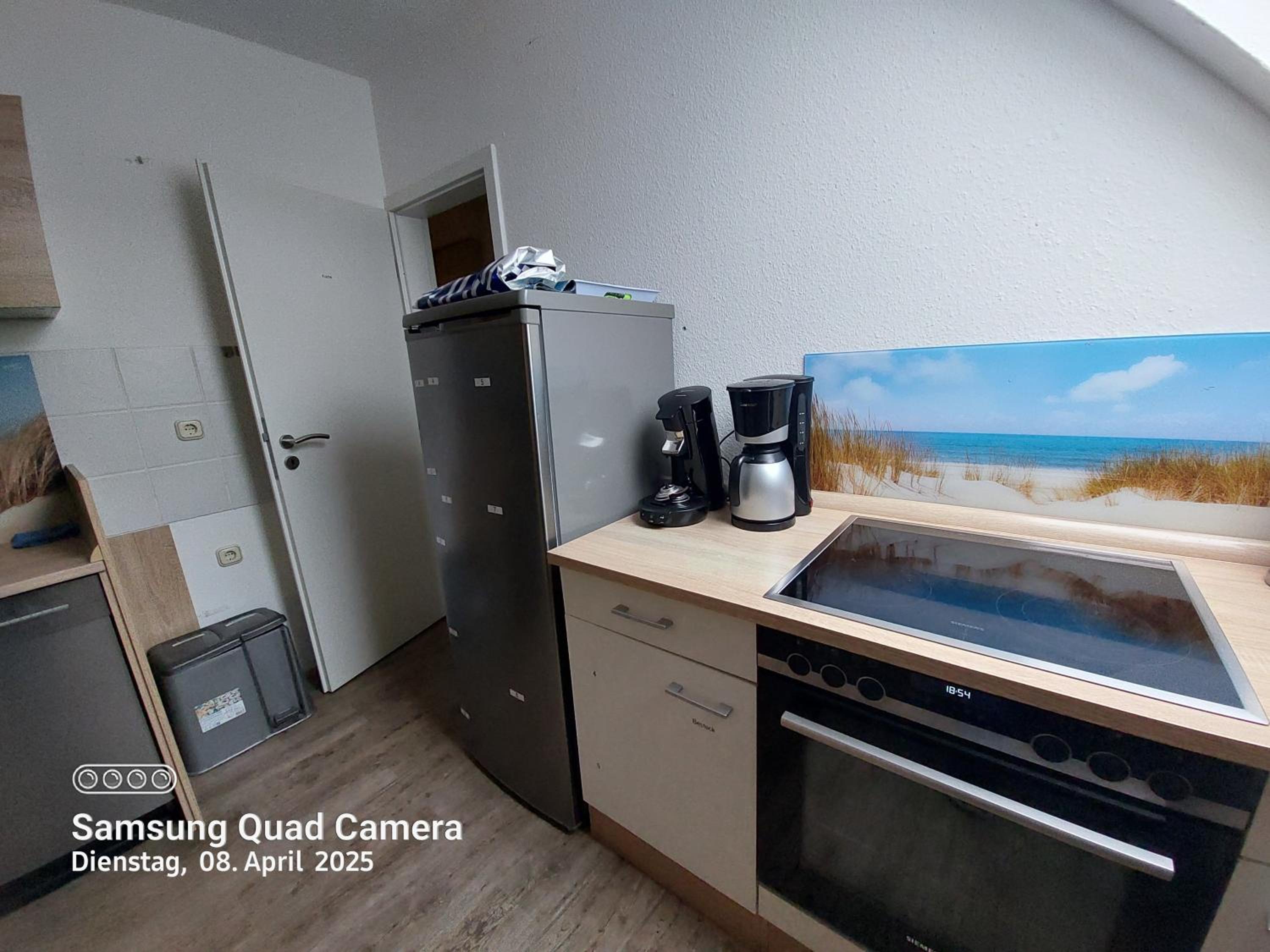 Four-Bedroom Apartment - Photo 10
