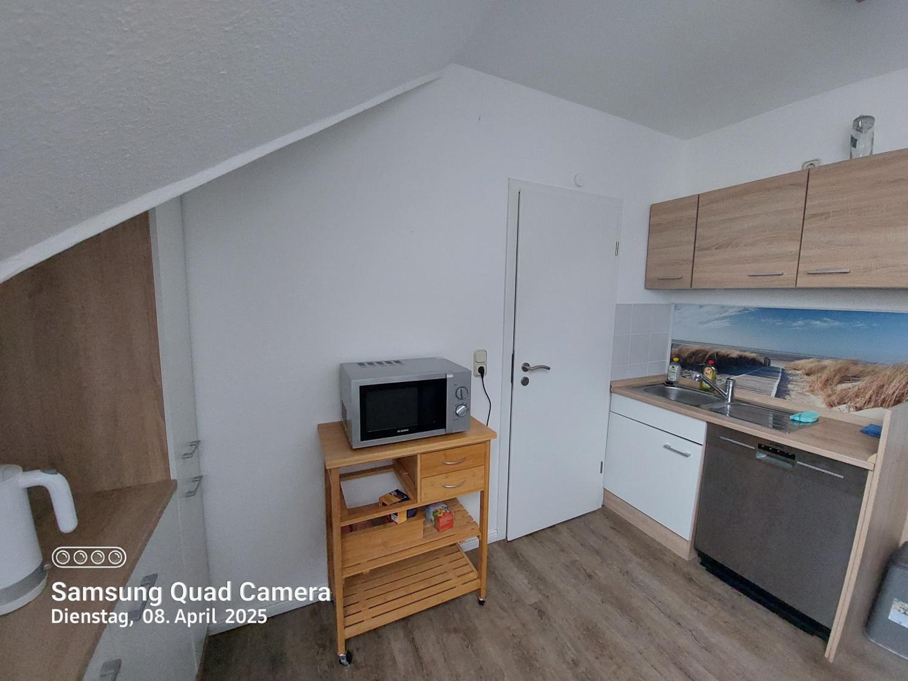Four-Bedroom Apartment - Photo 9