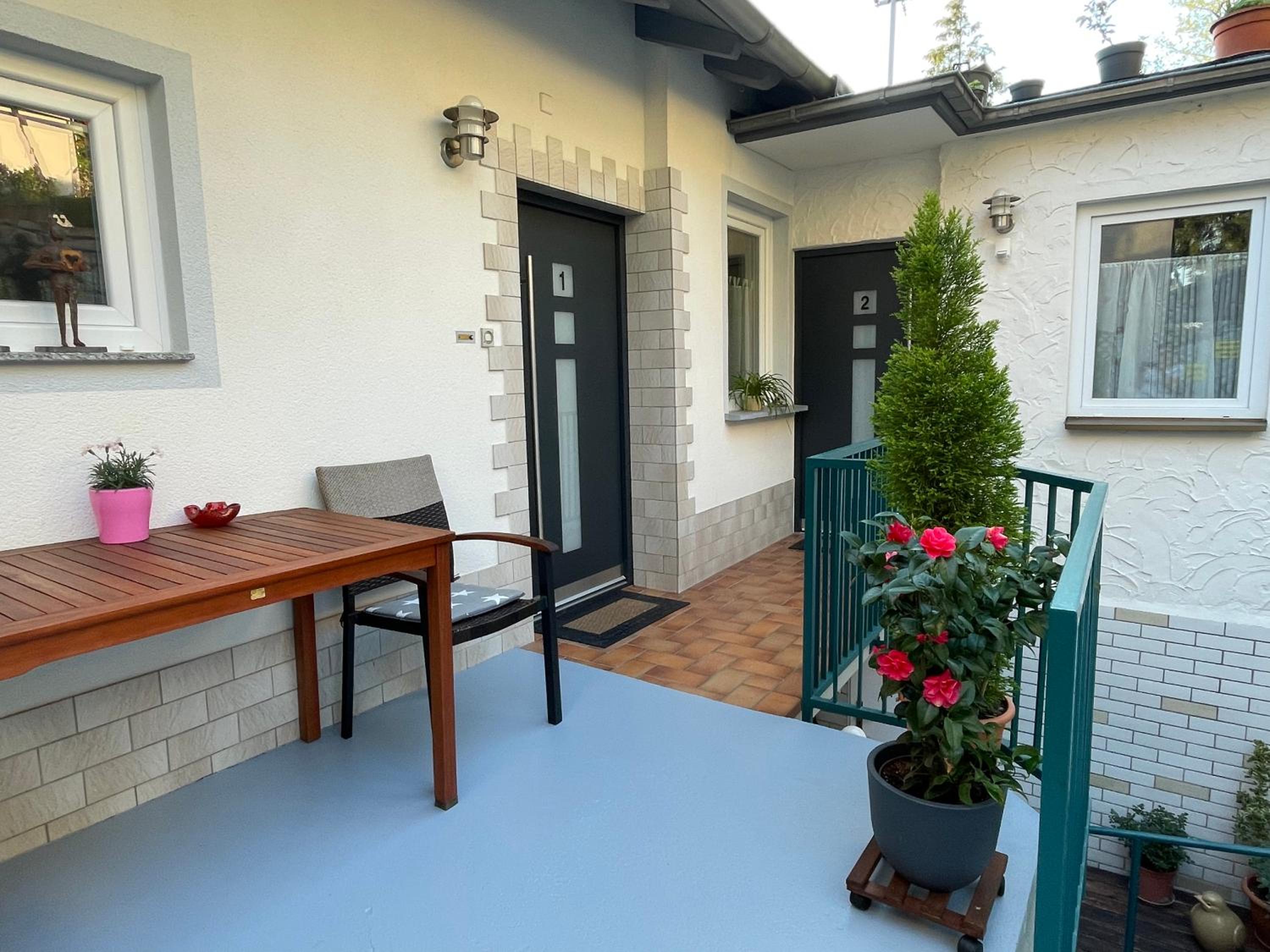 One-Bedroom Apartment with Garden View - Photo 7