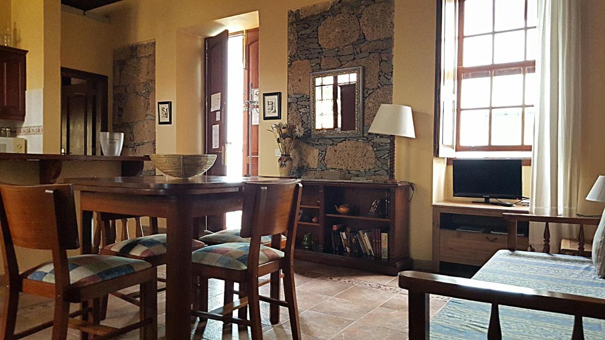 One-Bedroom Apartment with shared Courtyard (2 - 3 Adults) photo 1
