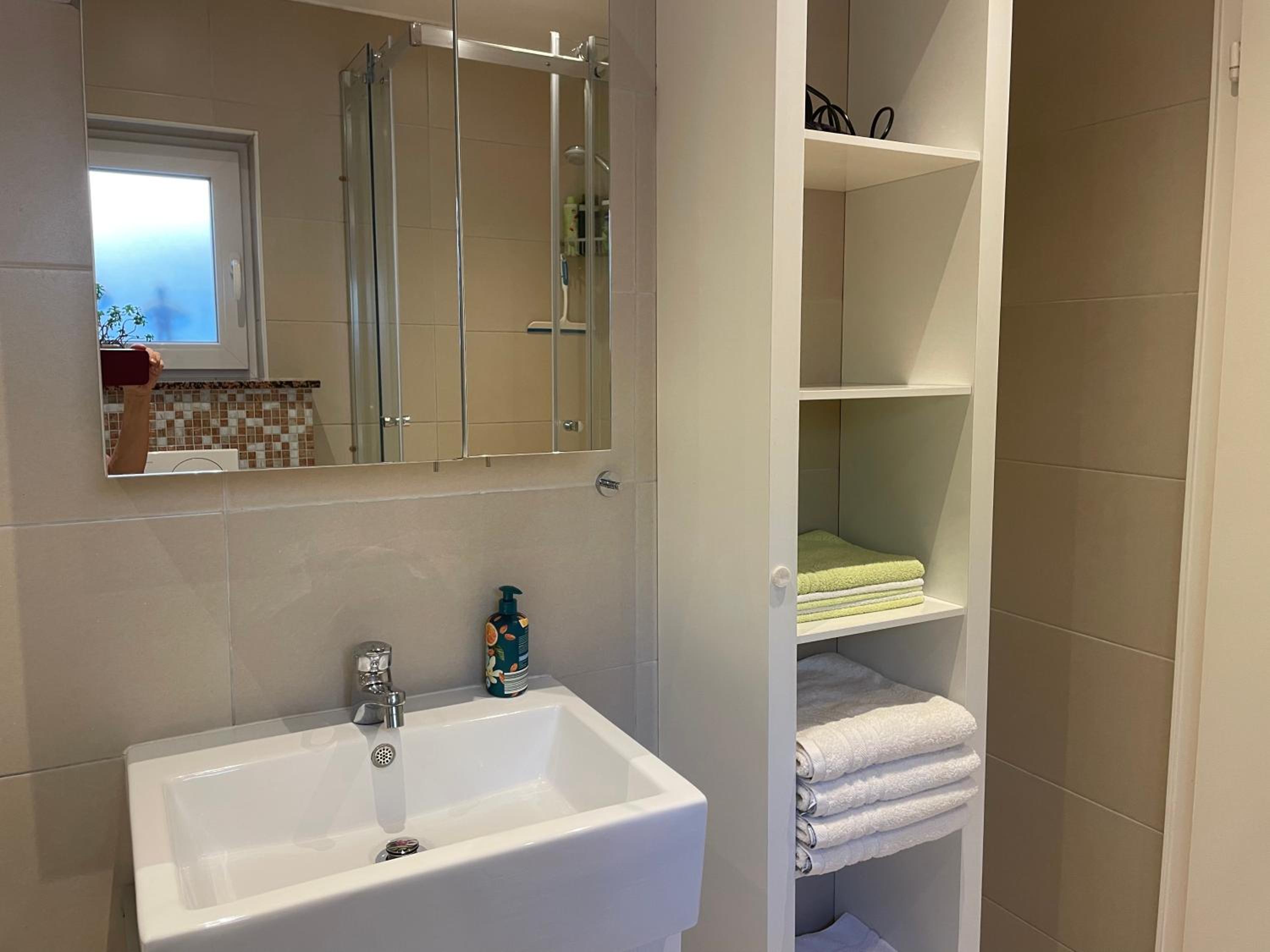 One-Bedroom Apartment with Garden View - Photo 1