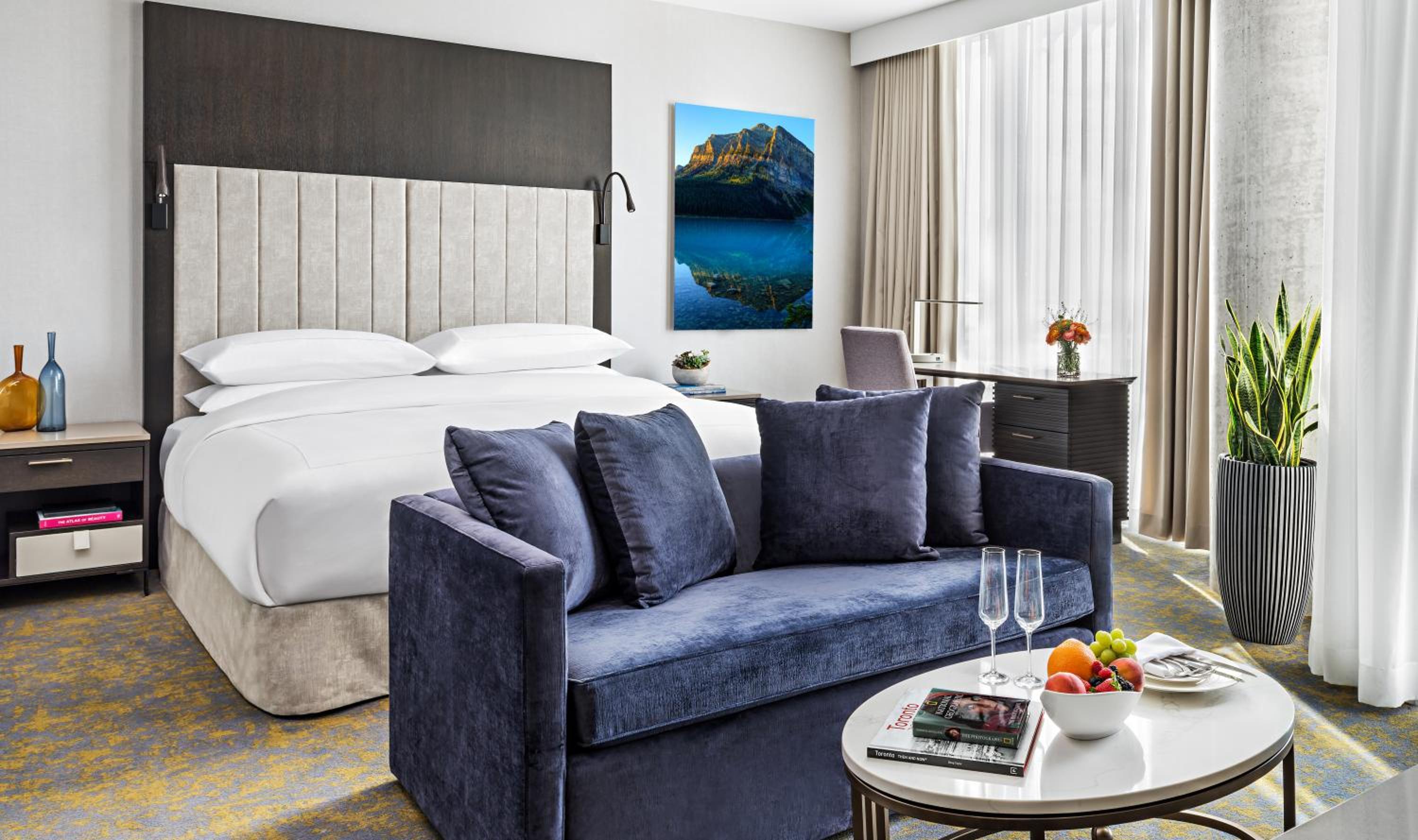Deluxe King Room