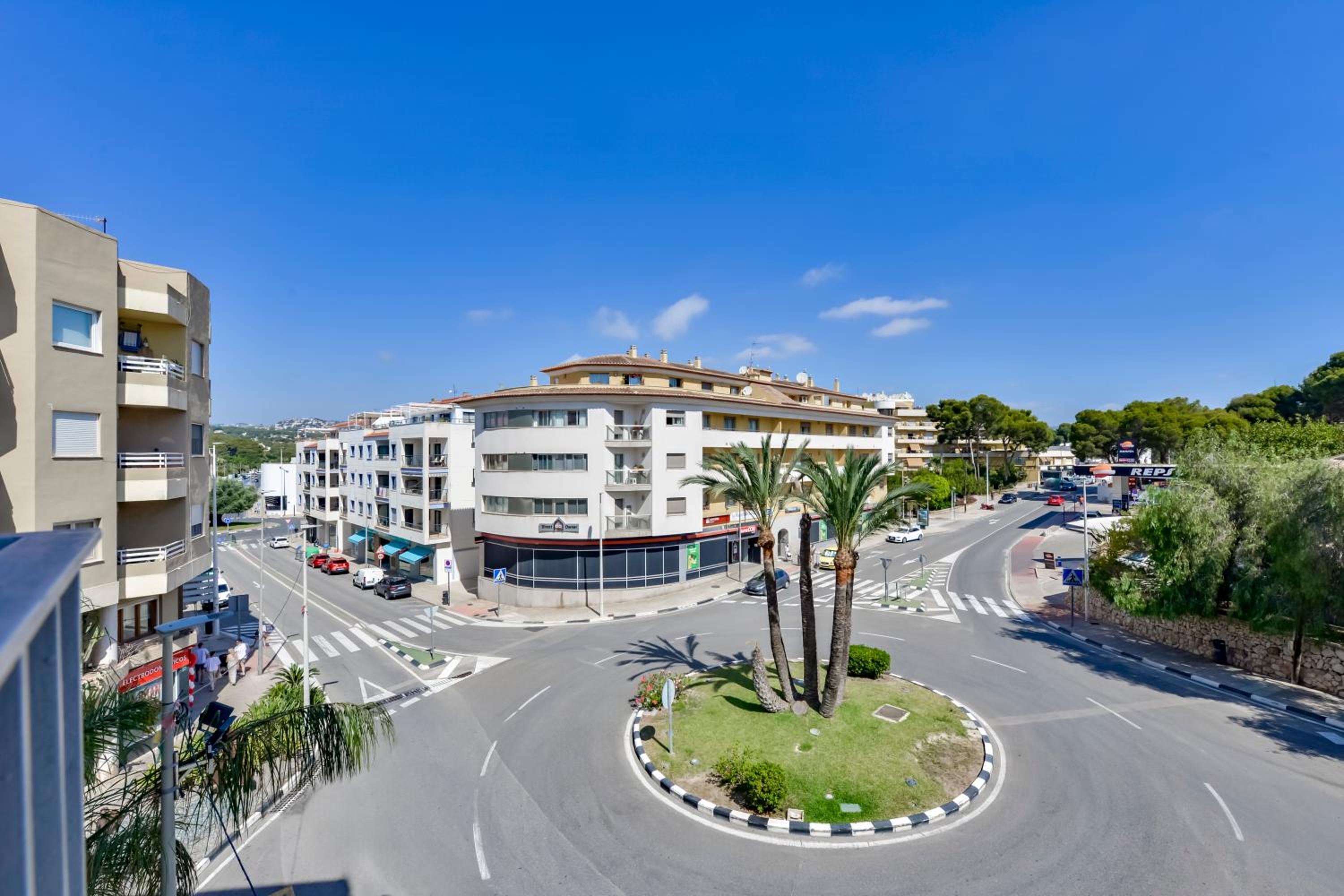 Three-Bedroom Premium Apartment