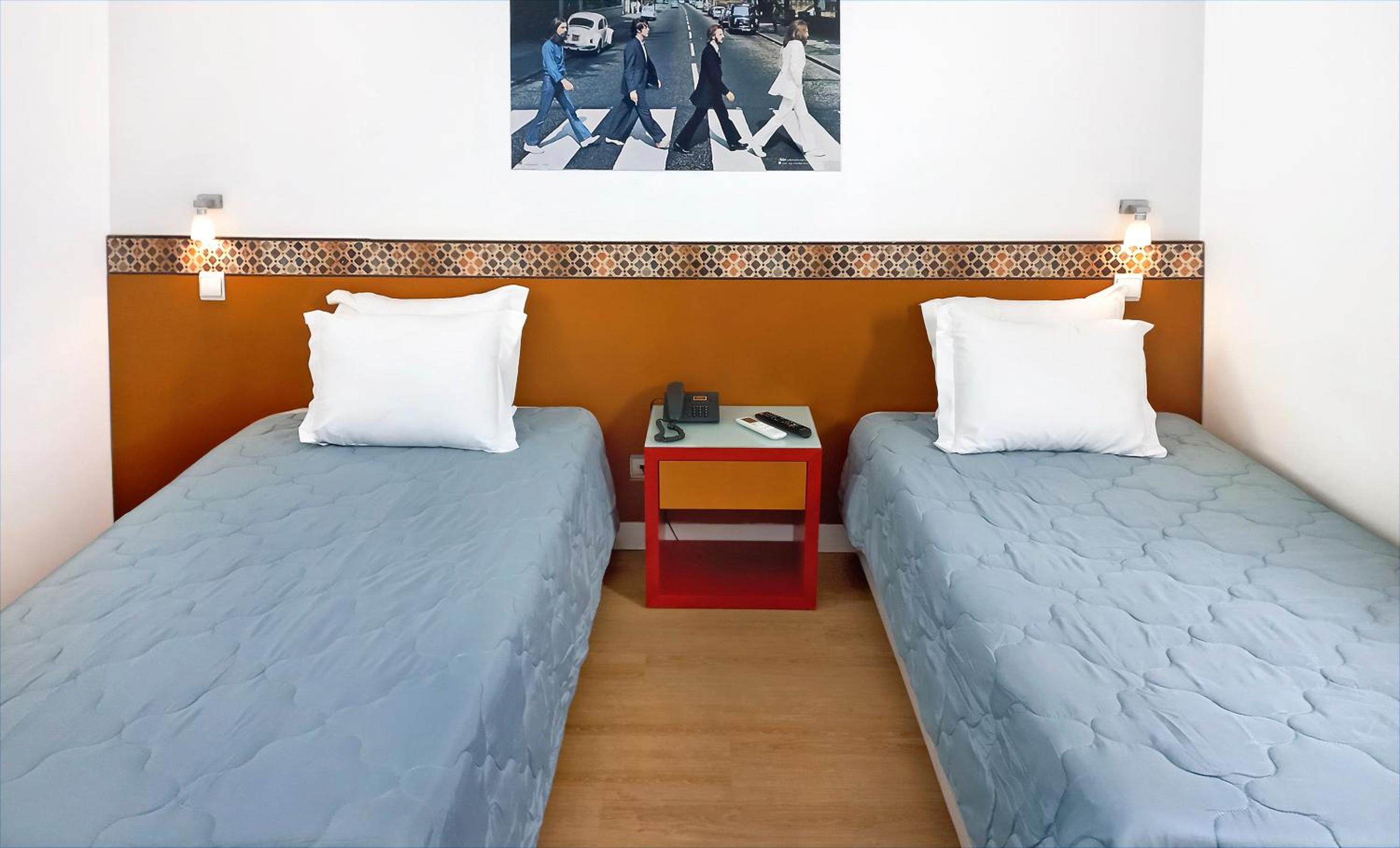 Standard Twin Room