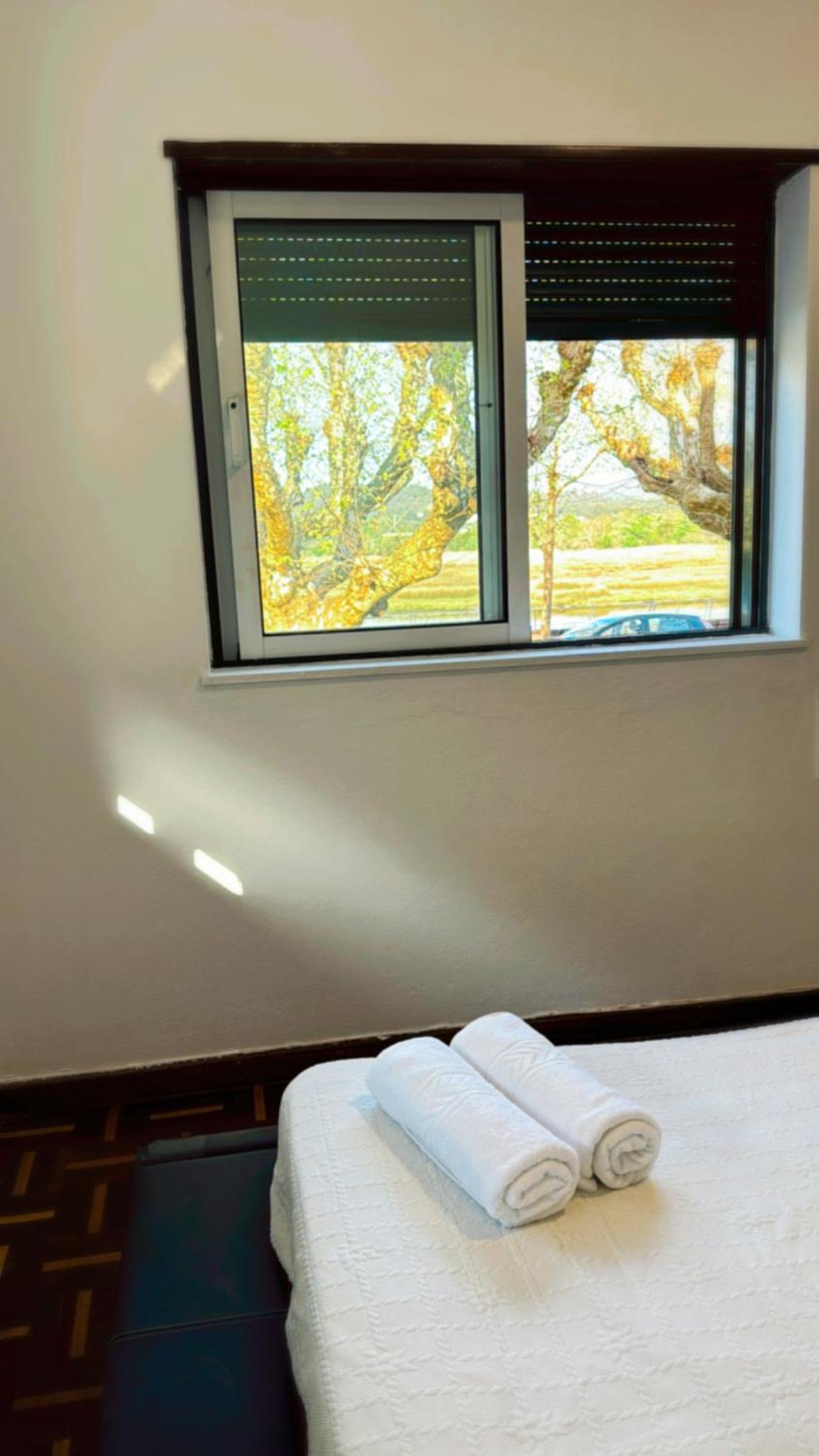Double Room with Lake View - Photo 2
