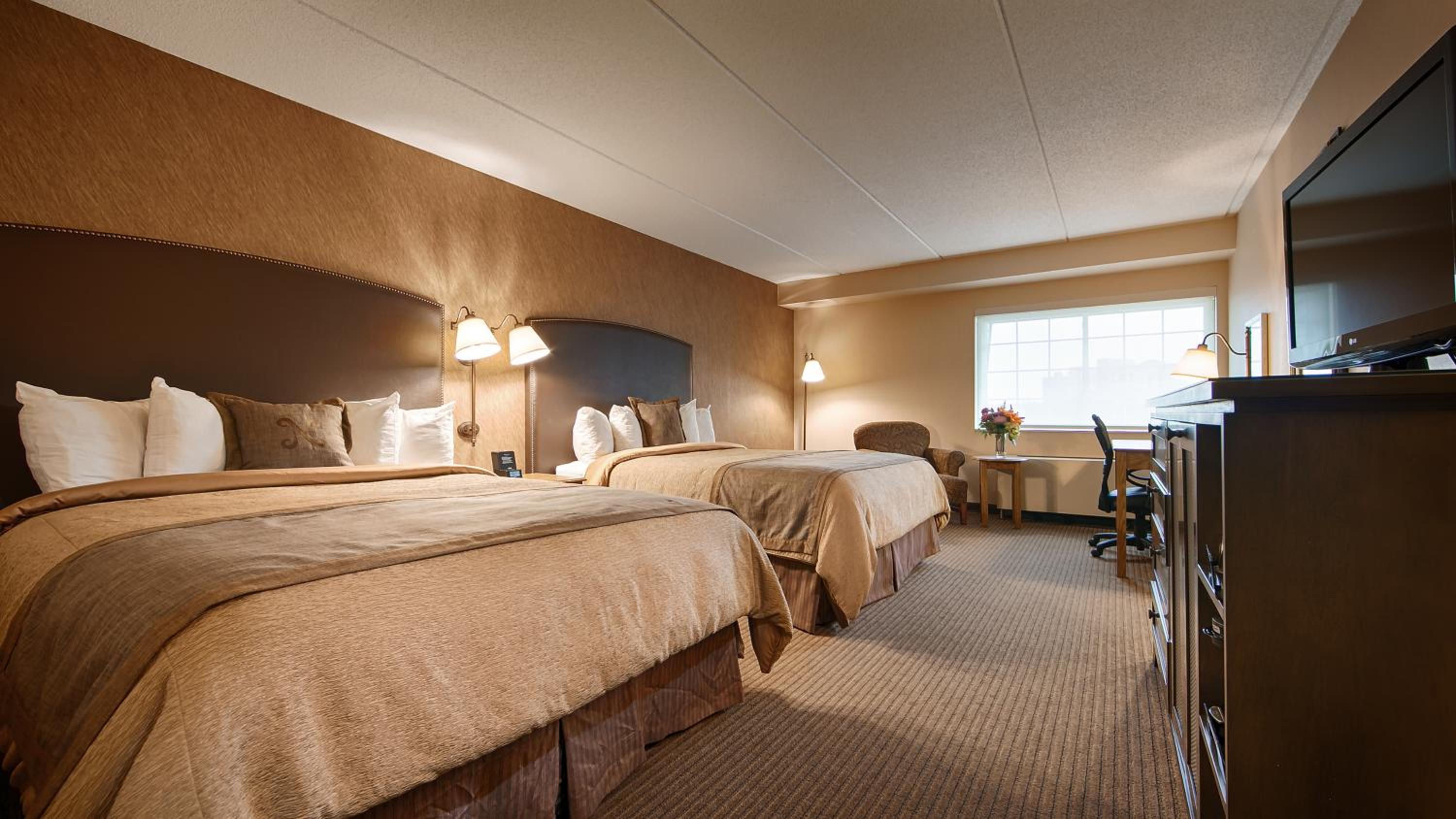 Suite with Two Double Beds with Fireplace - Non-smoking photo 3