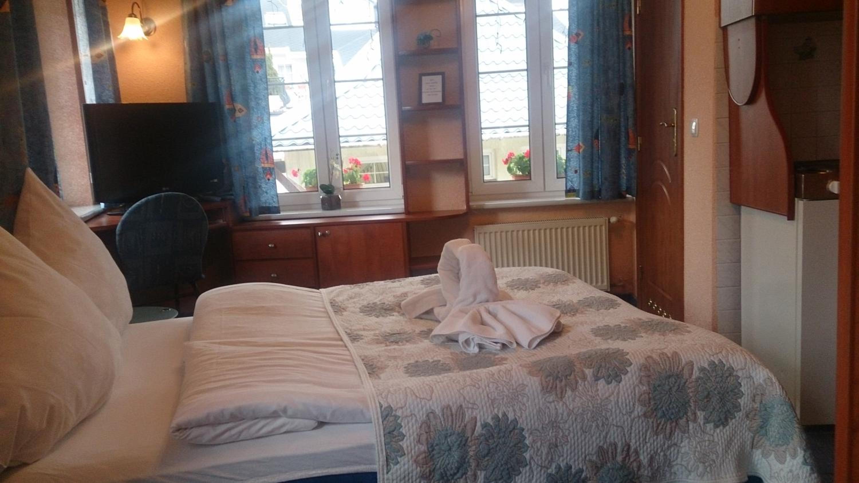 Double Room with Sea View - Photo 4