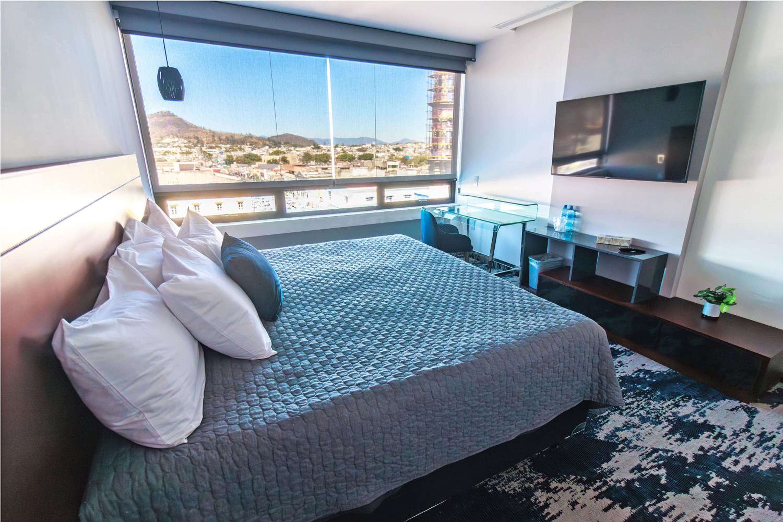 Superior King Room - Photo 1