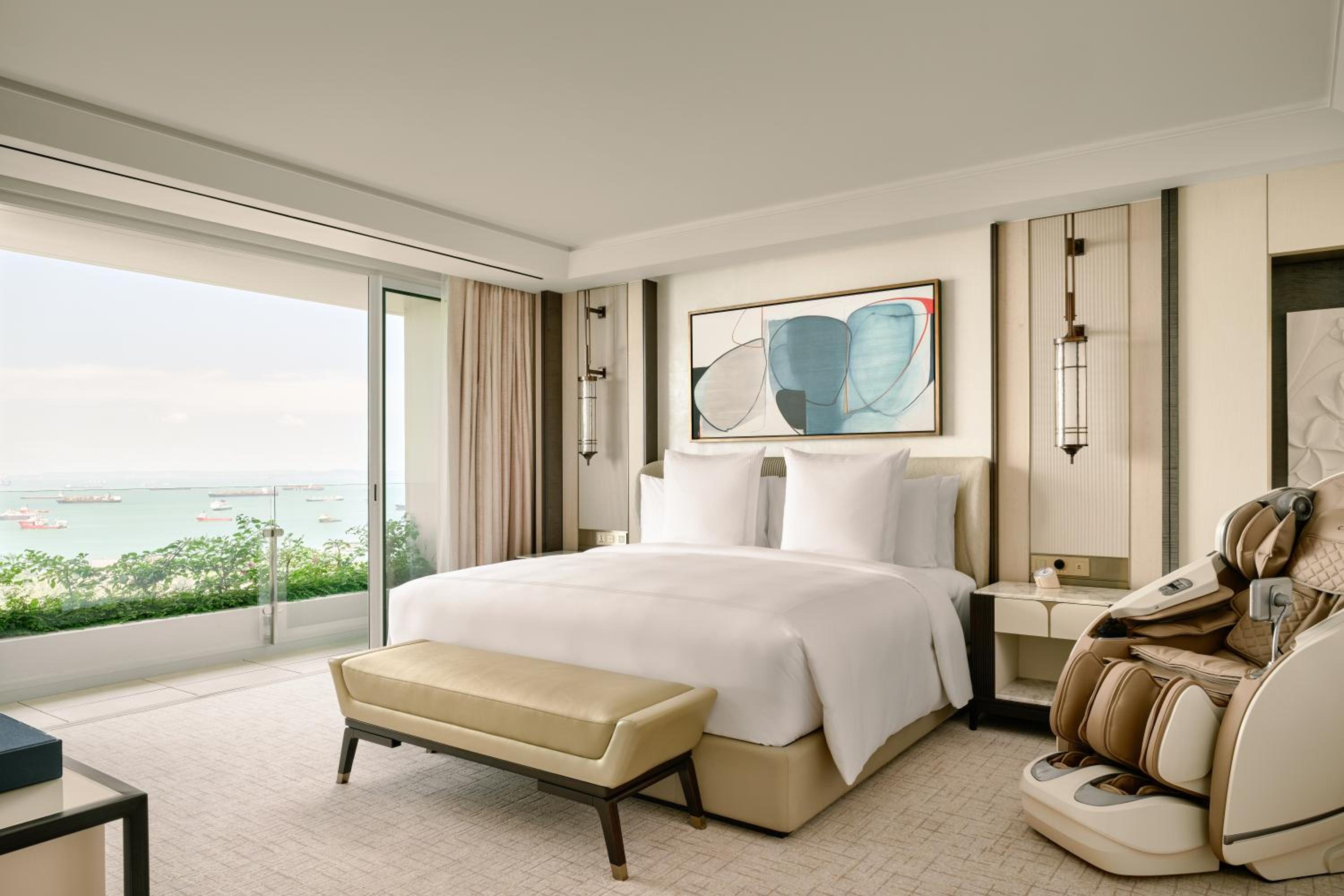 Paiza Signature Suite King Sea View