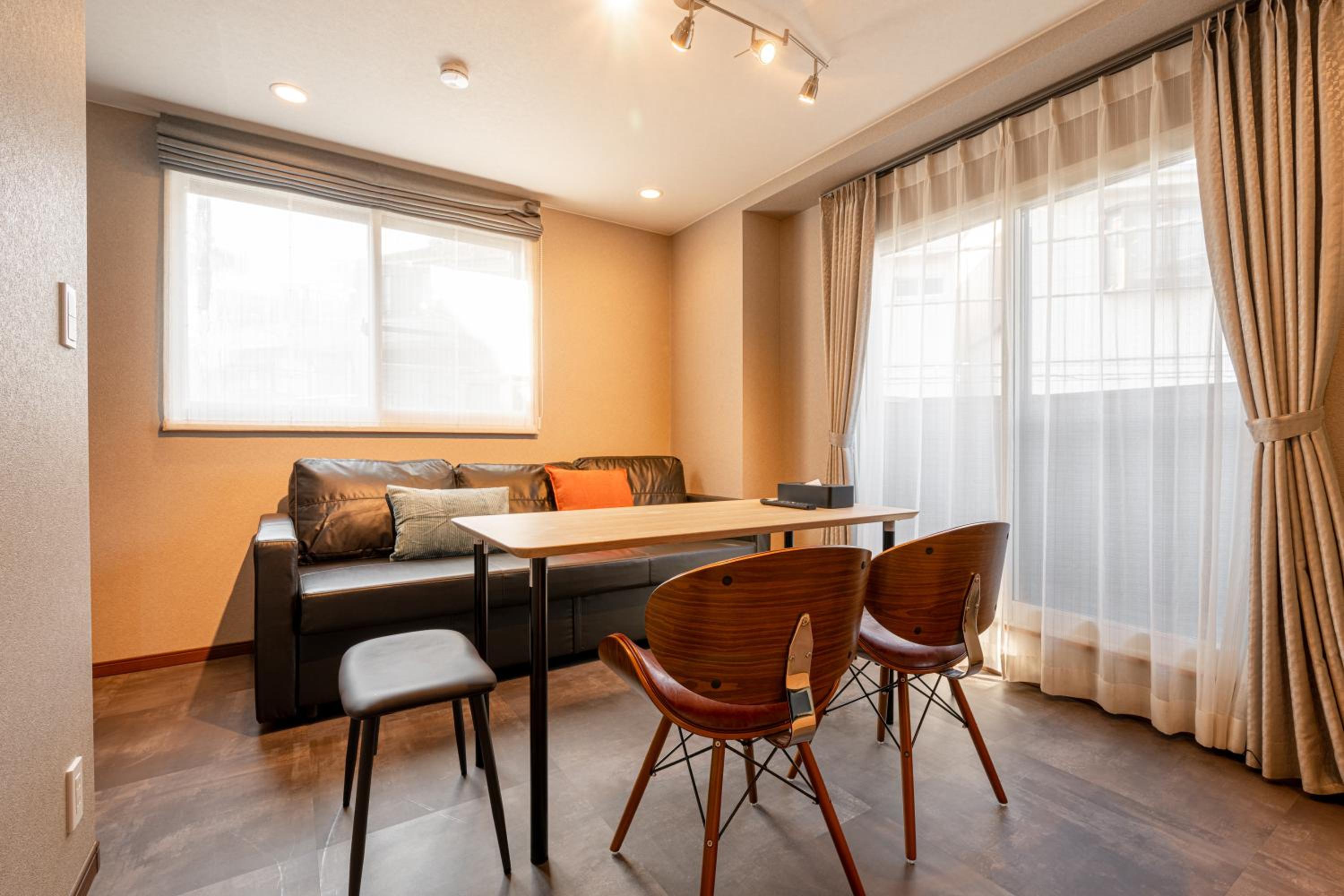 Three-Bedroom Apartment with Balcony
