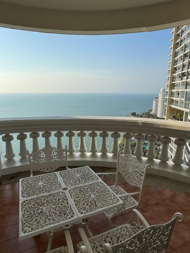Studio with Balcony photo 1