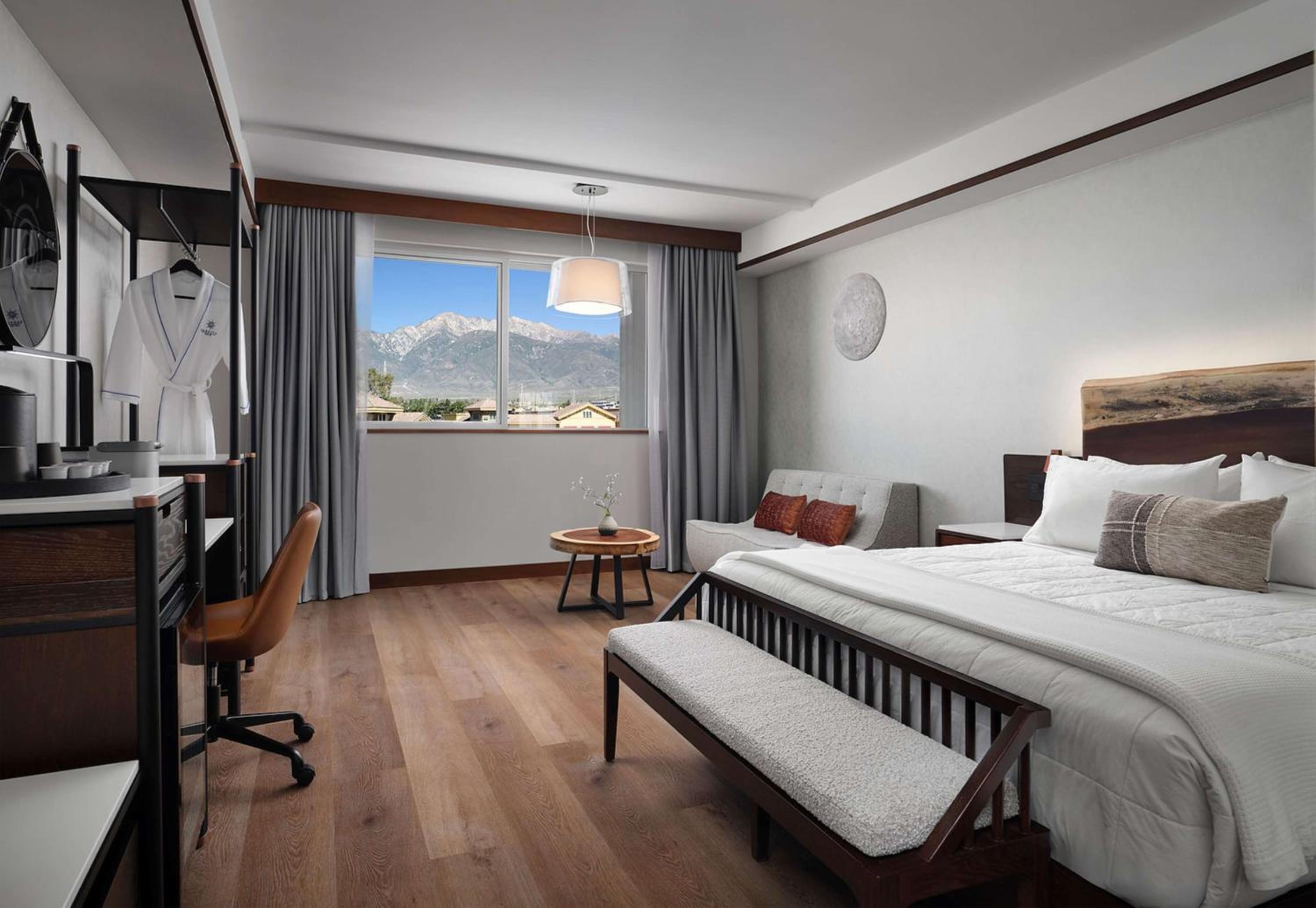 King Room with Mountain View - Photo 2