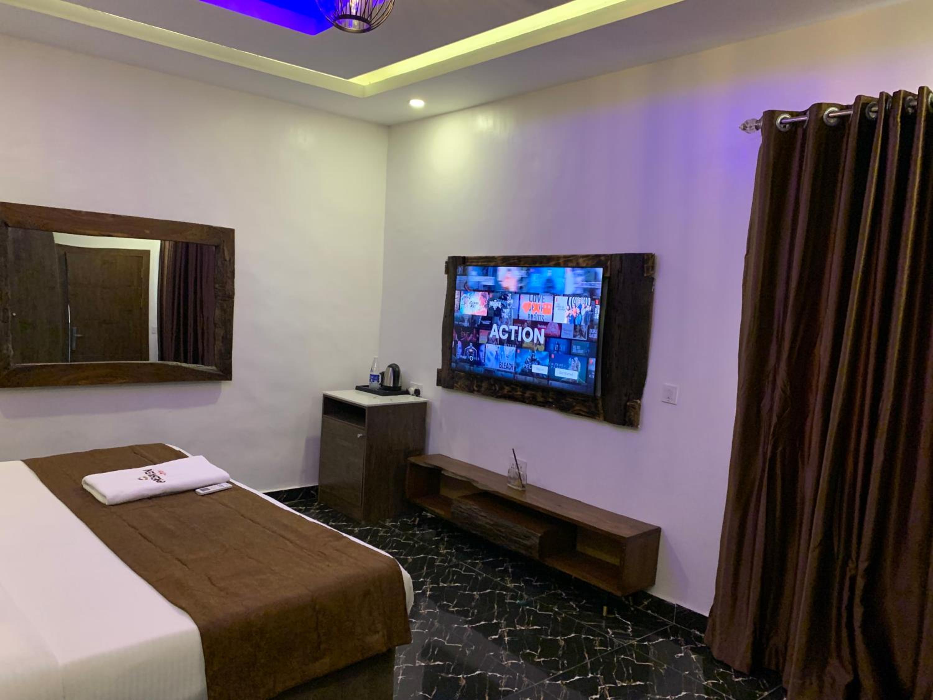 Deluxe Double Room photo 3