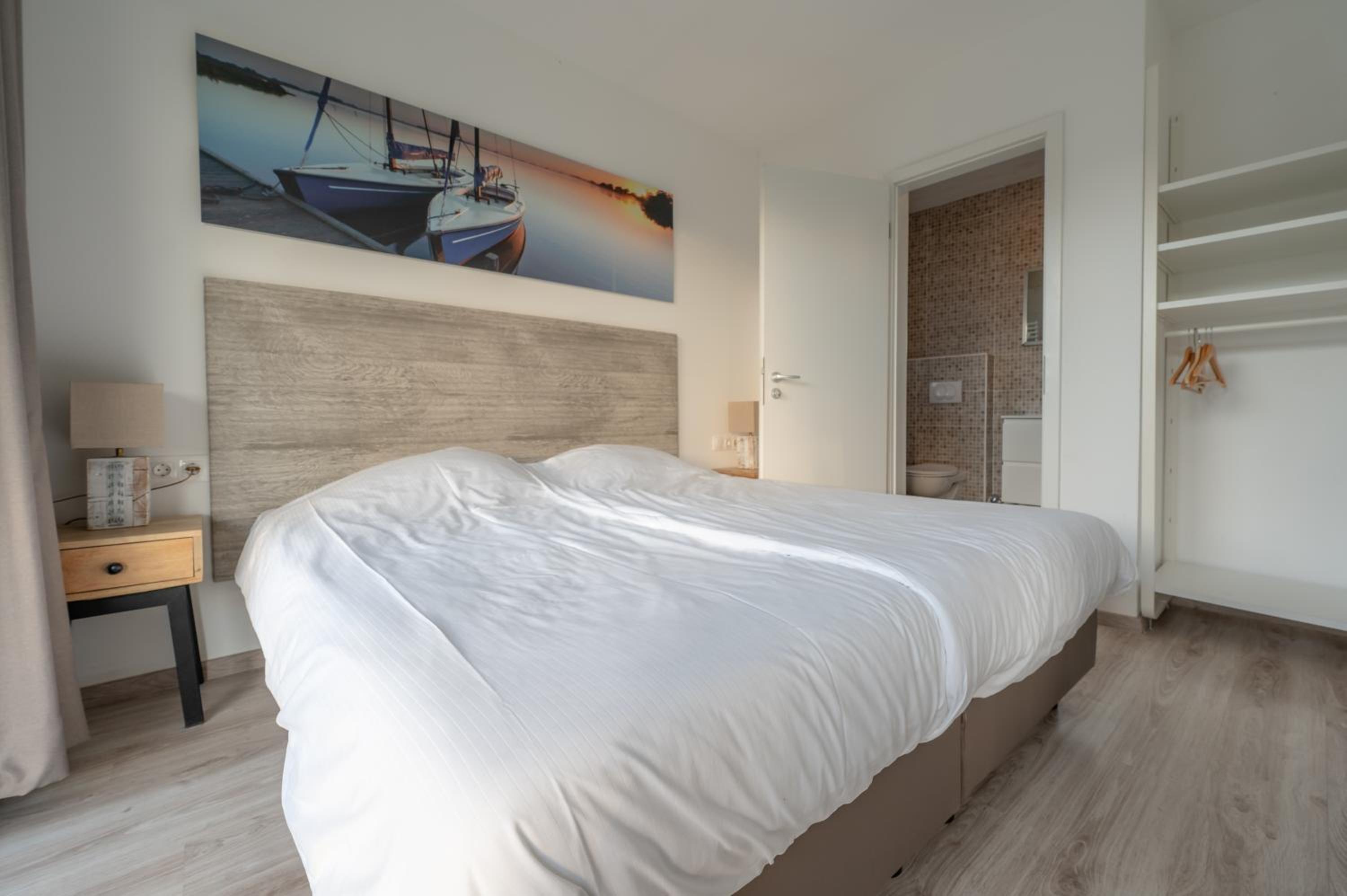 Two-Bedroom House photo 2