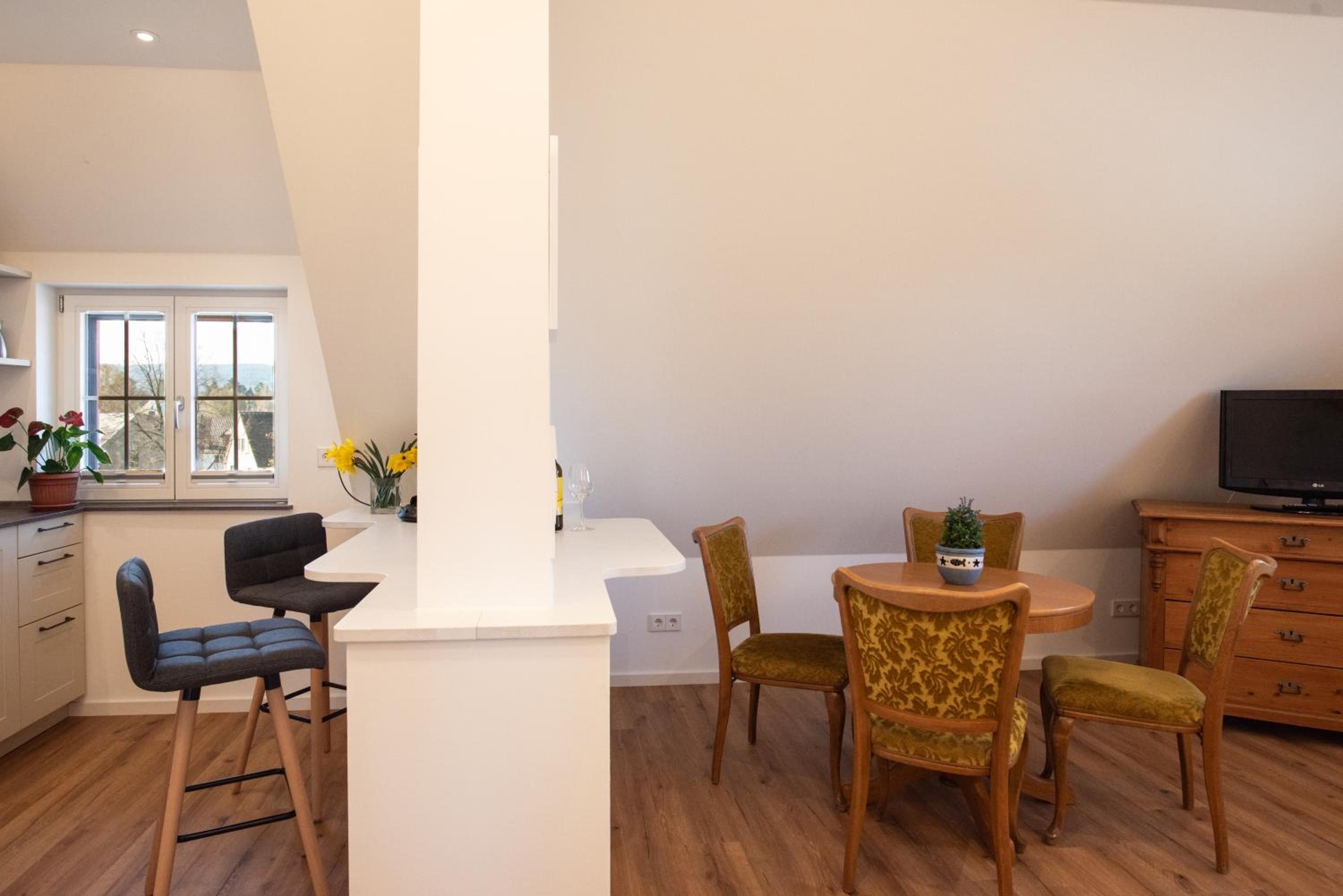 Junior Suite with Lake View