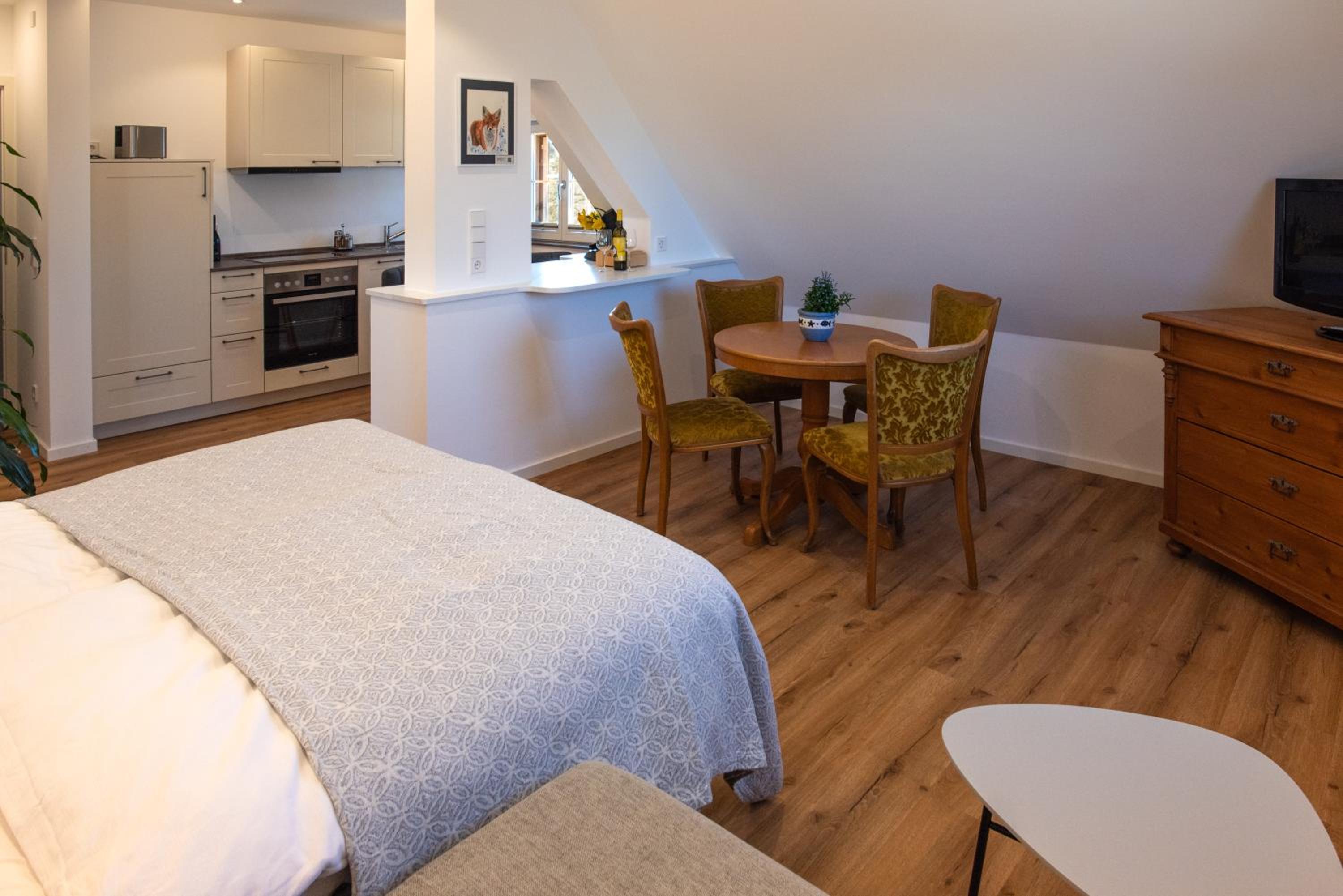 Junior Suite with Lake View
