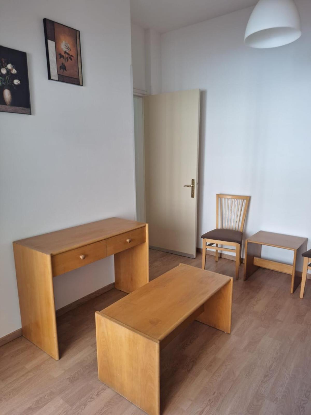 Apartment photo 2