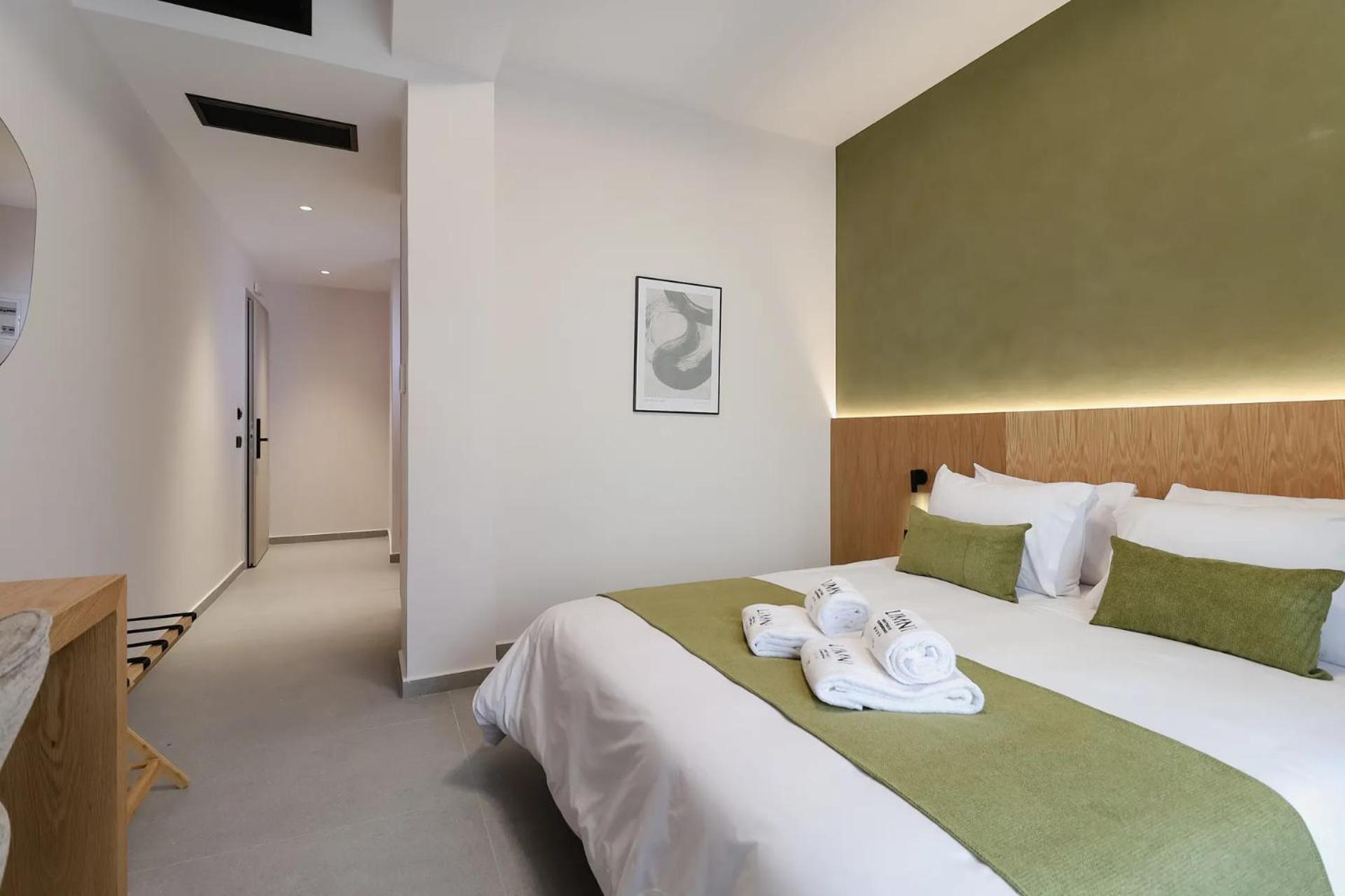 Standard Double Room - Pool View