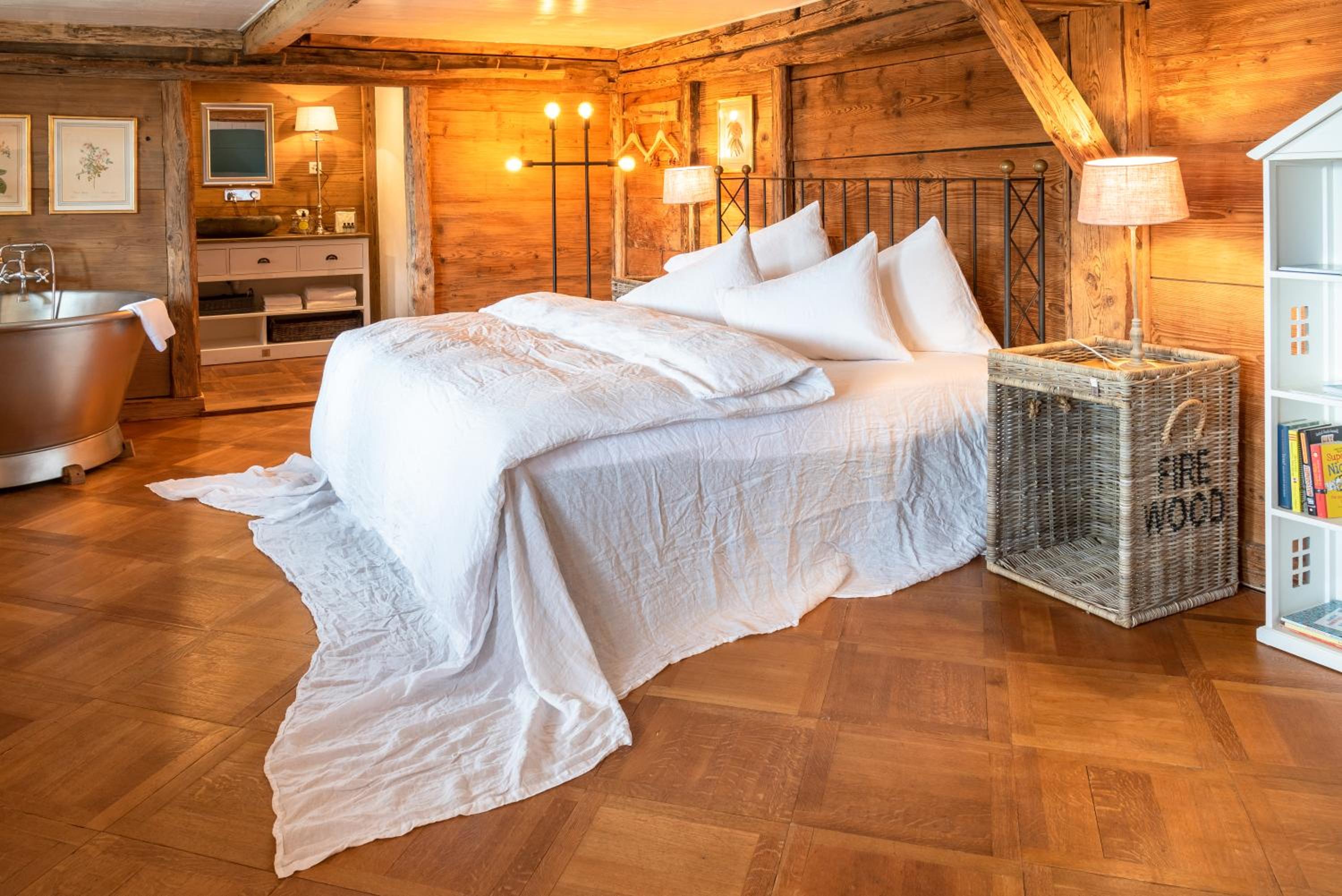 Double Room with Private Bathroom photo 3