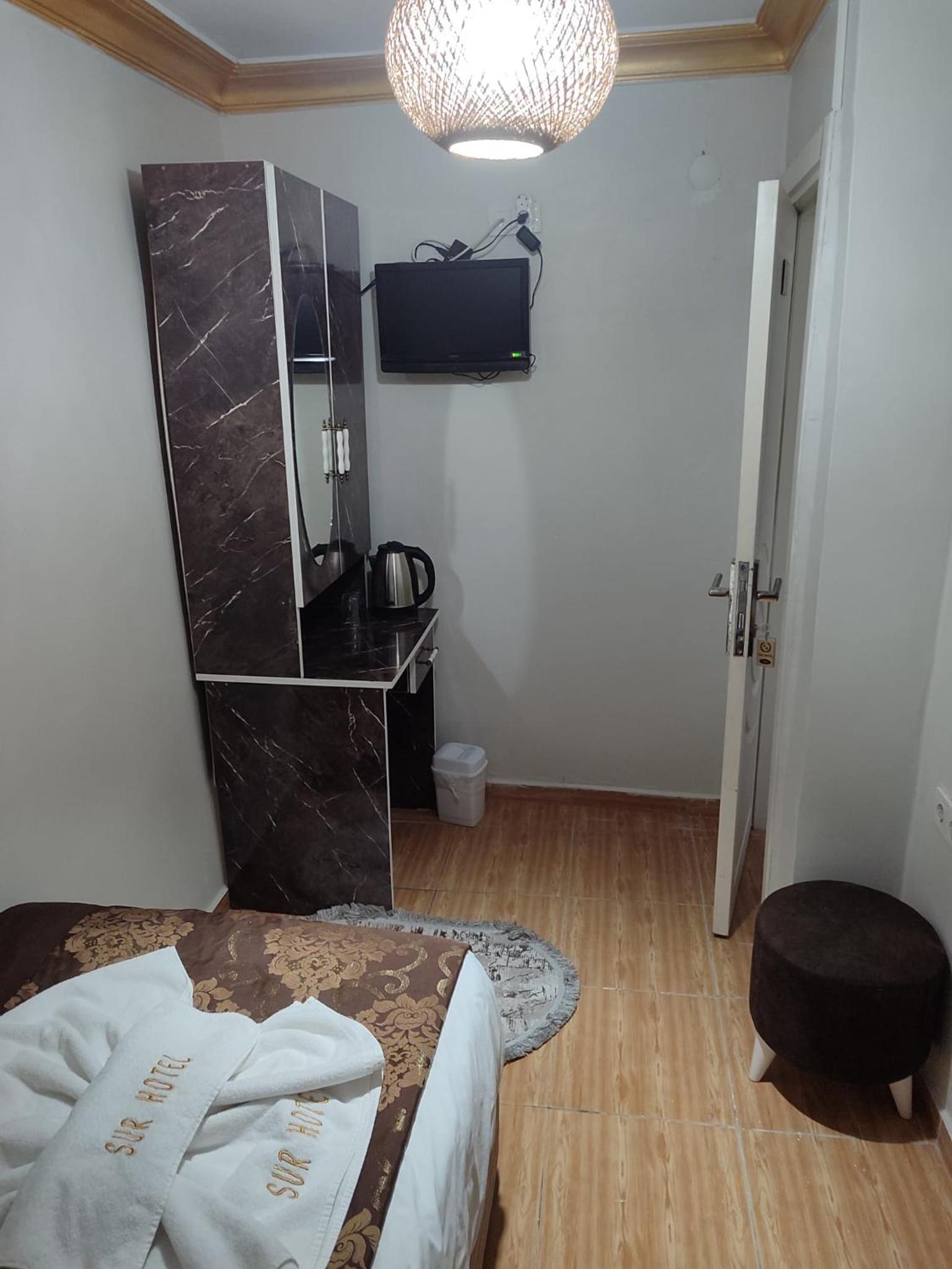 Budget Single Room photo 3